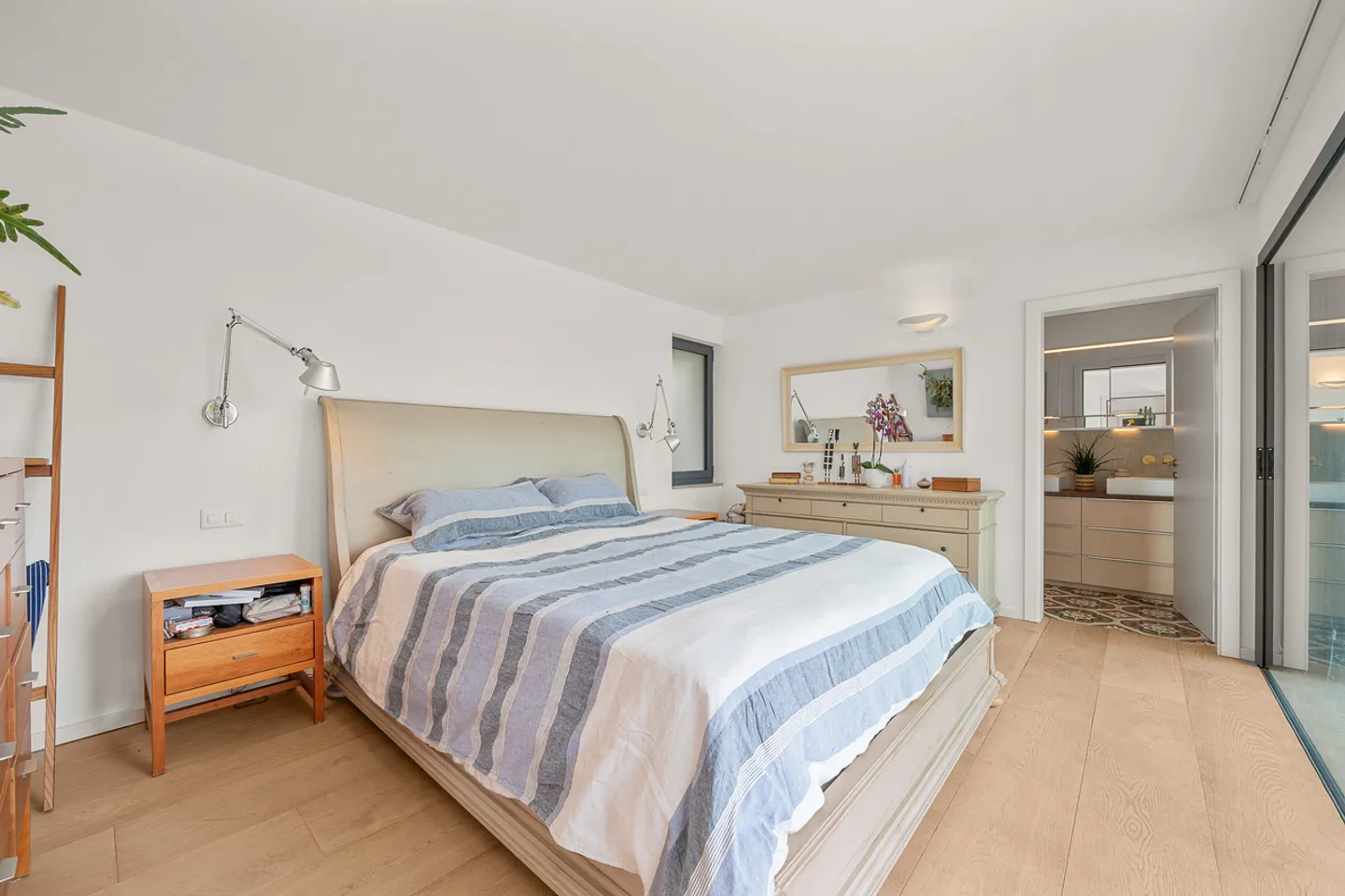 Außergewöhnliche Einfamilienvilla - Zeitgenössische Eleganz & privilegierte Lebensumgebung - Foto 6 von 18