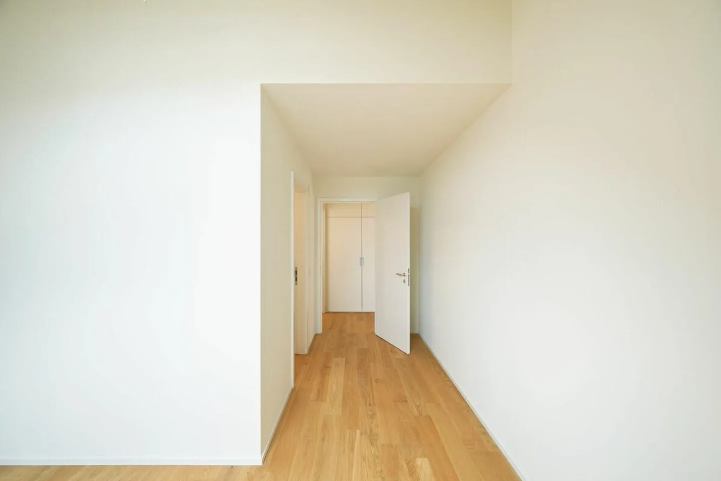 Exklusive 4½-Zimmer-Dachwohnung mit Galerie und zwei Dachterrassen - Foto 5 von 14
