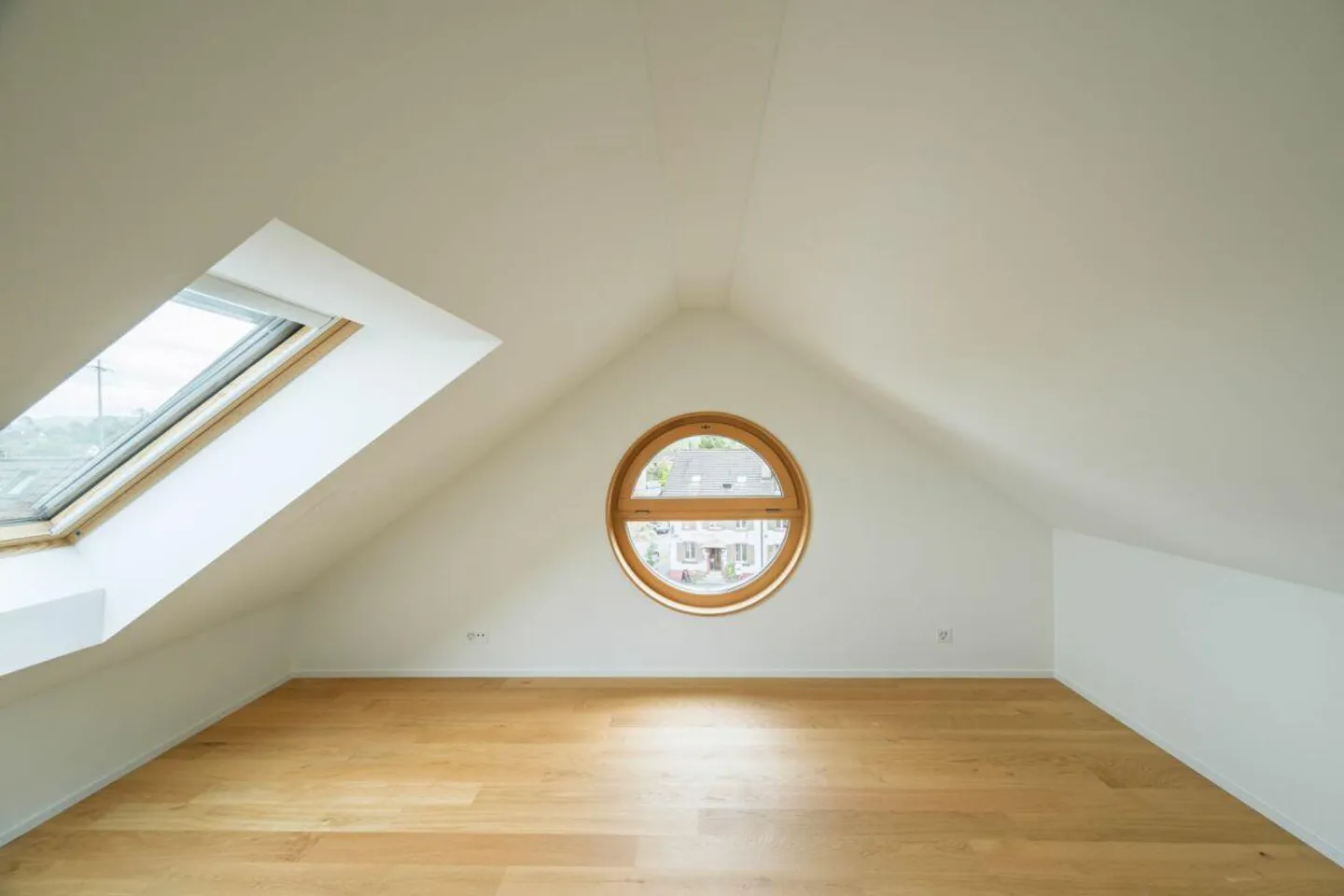 Exklusive 4½-Zimmer-Dachwohnung mit Galerie und zwei Dachterrassen - Foto 11 von 14
