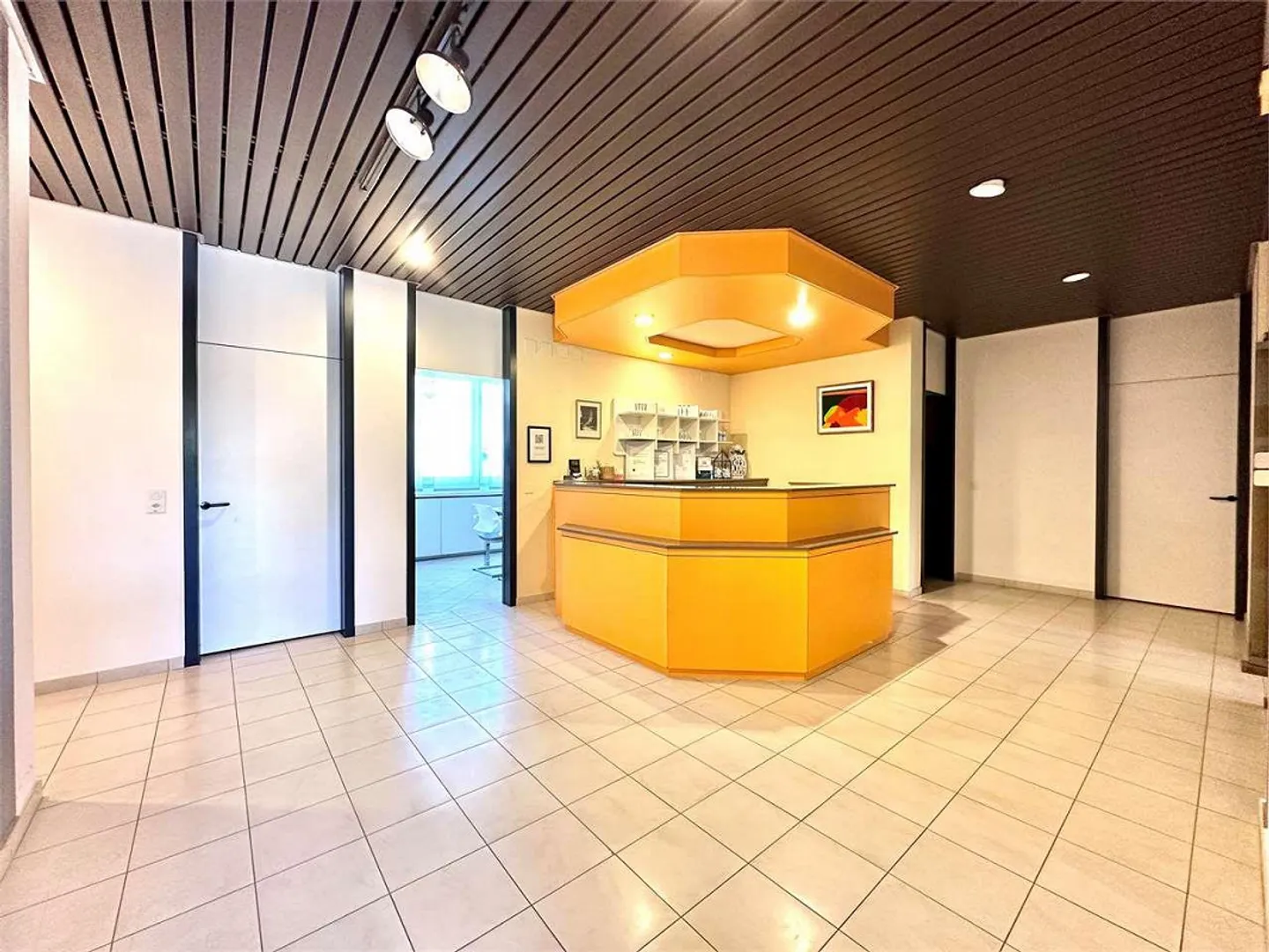 Pregssona STUDIO/COMMERCIAL SPACE 240 sqm - Photo 2 of 9