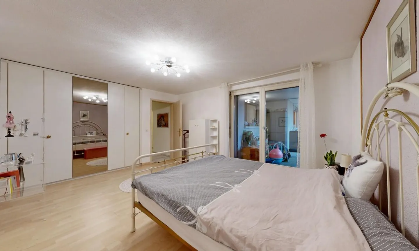 Grosszügige Terrassenwohnung mit Lift - Foto 5 von 11