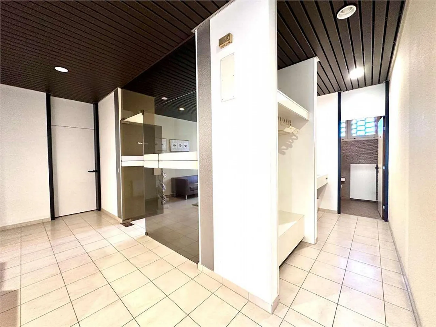 Pregssona STUDIO/COMMERCIAL SPACE 240 sqm - Photo 4 of 9