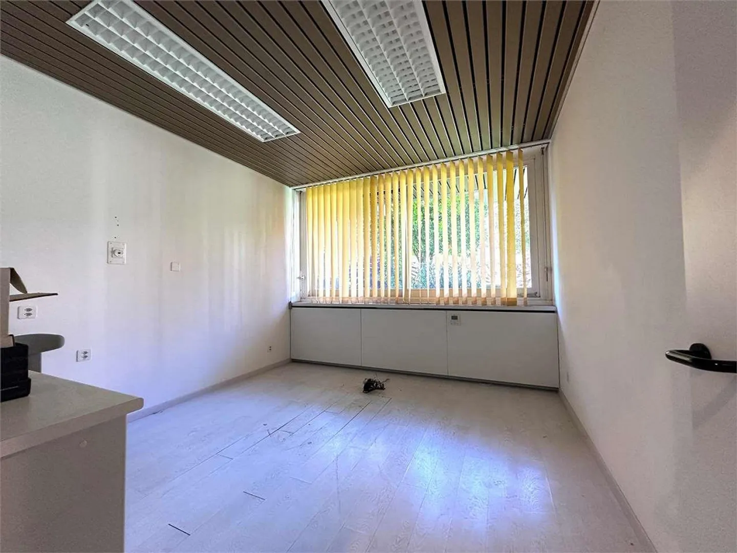Pregssona STUDIO/COMMERCIAL SPACE 240 sqm - Photo 7 of 9