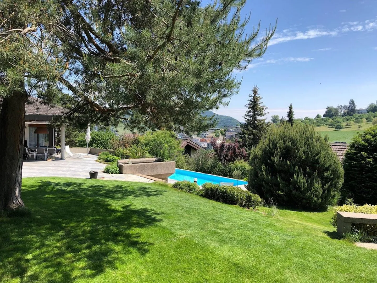 Exclusive villa with panoramic view & guest apartment - Photo 9 of 25