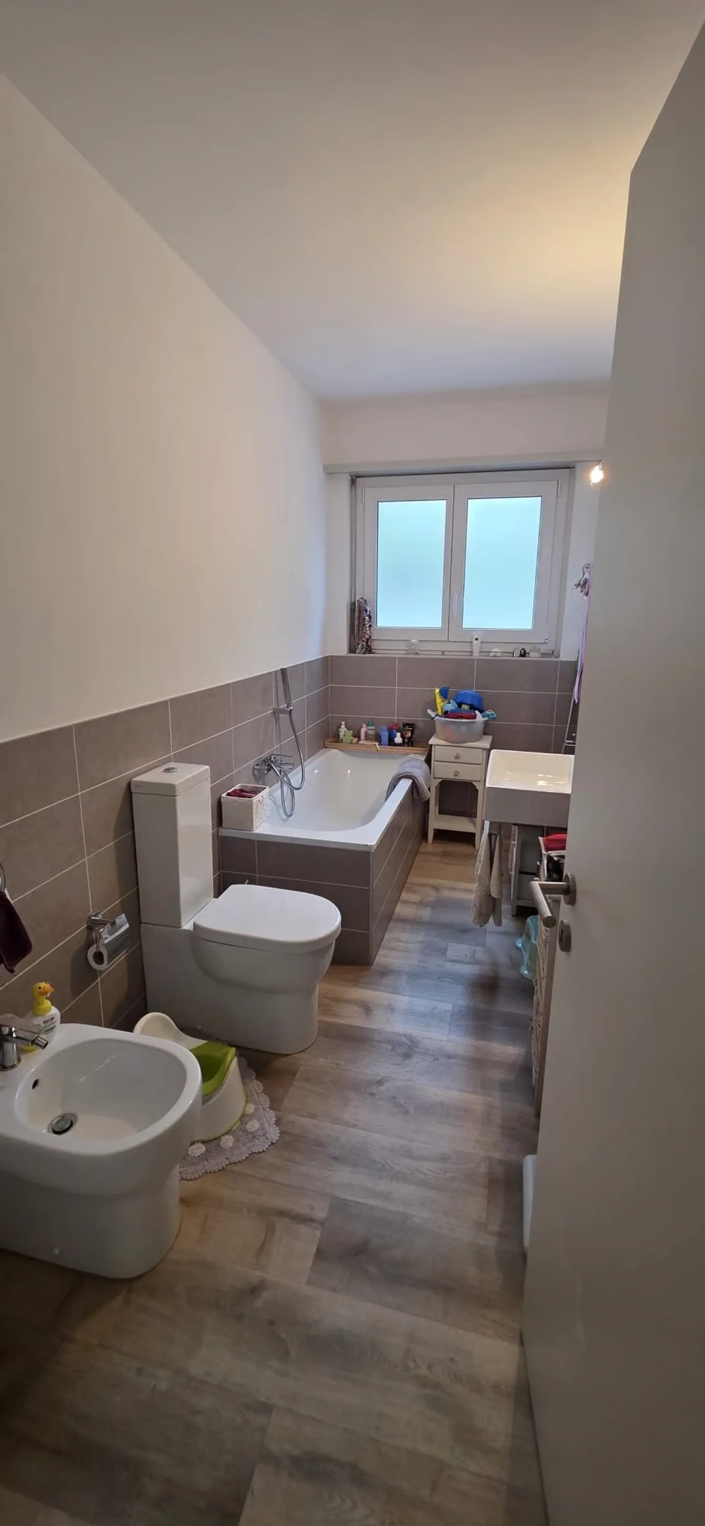 Appartamento luminoso con terrazzo - Foto 4 di 8