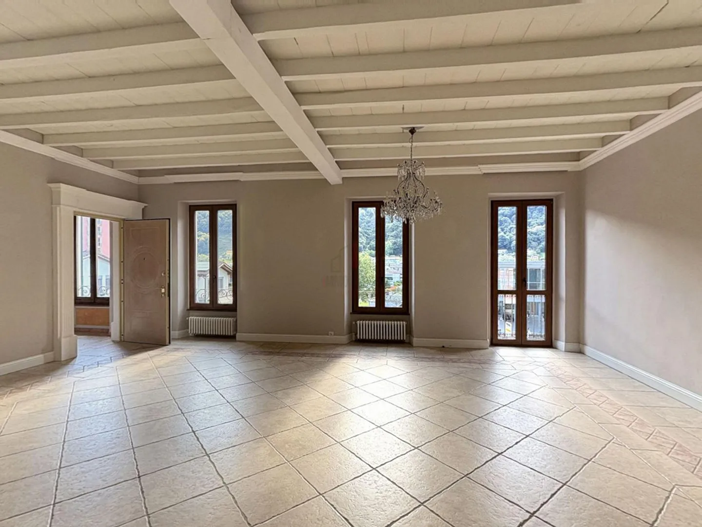 LA SOLUZIONE PERFETTA COMMERCIALE / RESIDENZIALE - Foto 7 von 13