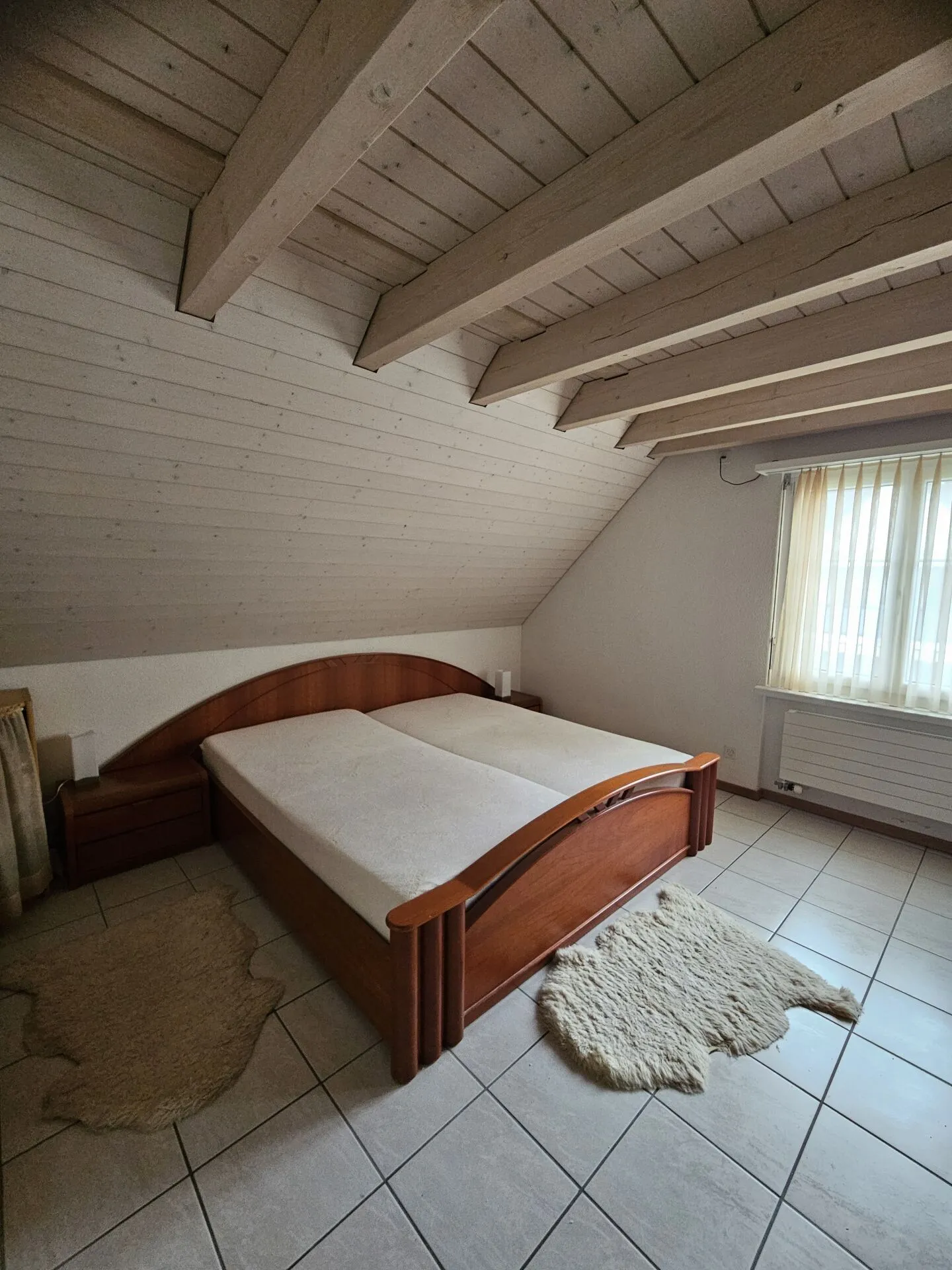 Beautiful attic apartment with balcony - Photo 6 of 9