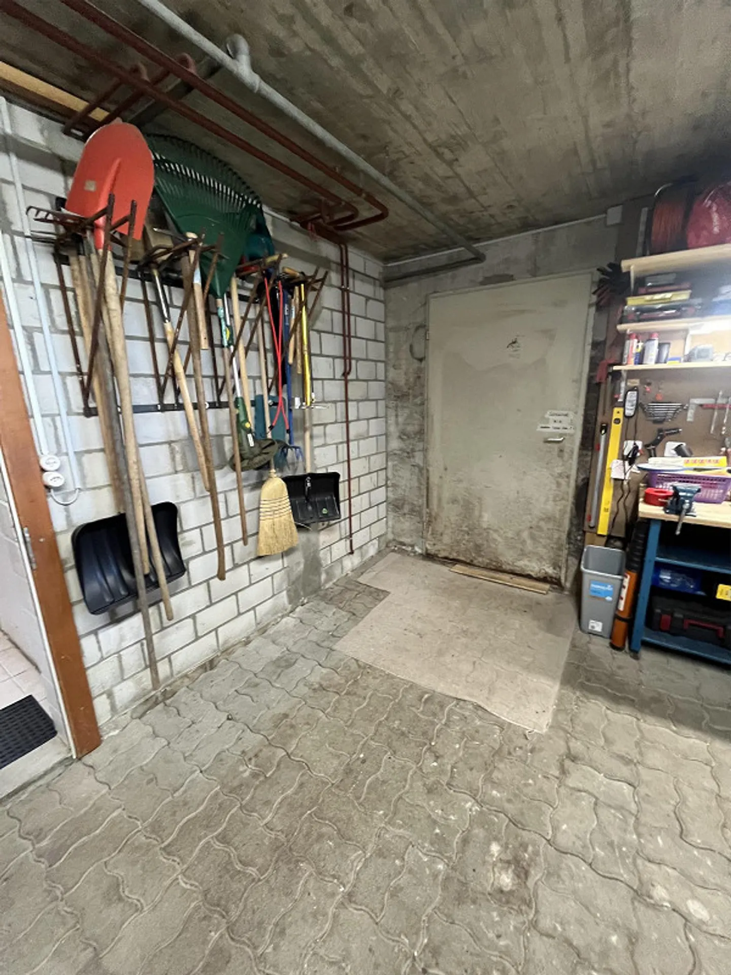 Casa unifamiliare di 8 1/2 stanze in affitto in una fattoria - Foto 17 di 18