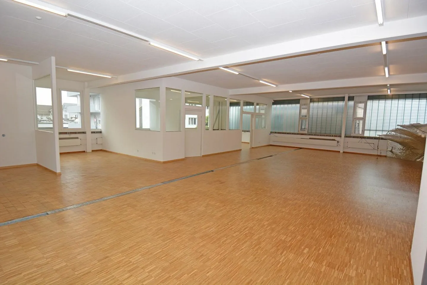 Gewerbefläche im Zentrum - Foto 2 von 7