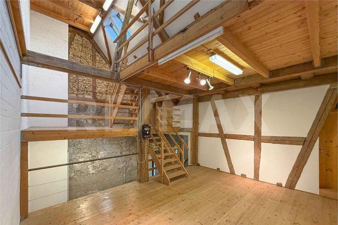 Zentral gelegenes Grundstück mit Altliegenschaft im Dorfkern von Et... - Foto 5 von 12