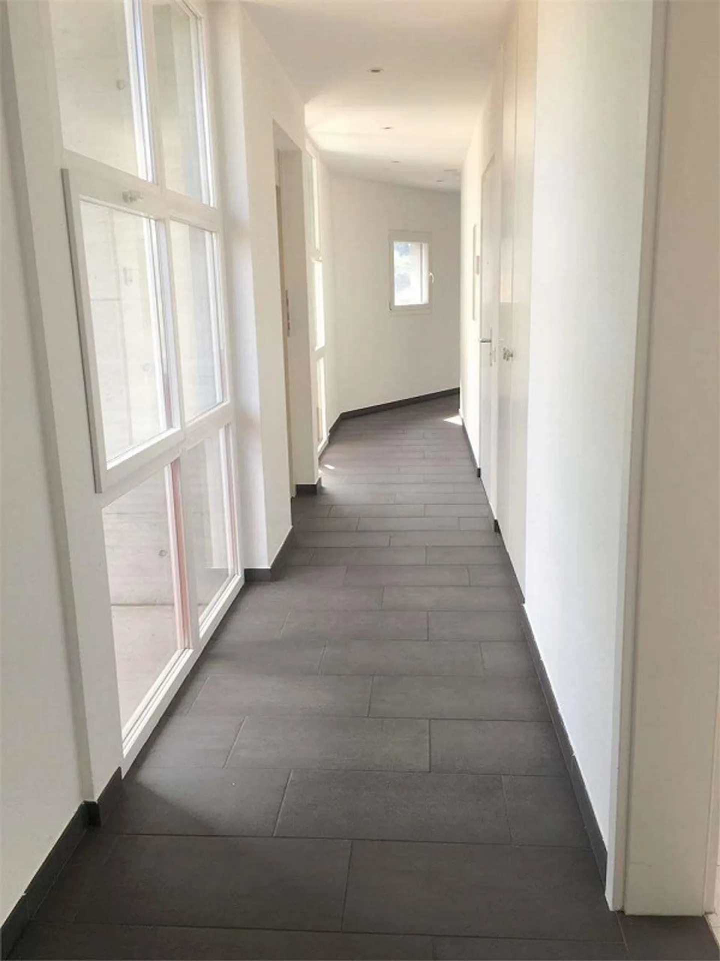 Attico lussuoso di 4,5 locali con vista panoramica a Pregassona - Foto 2 di 13