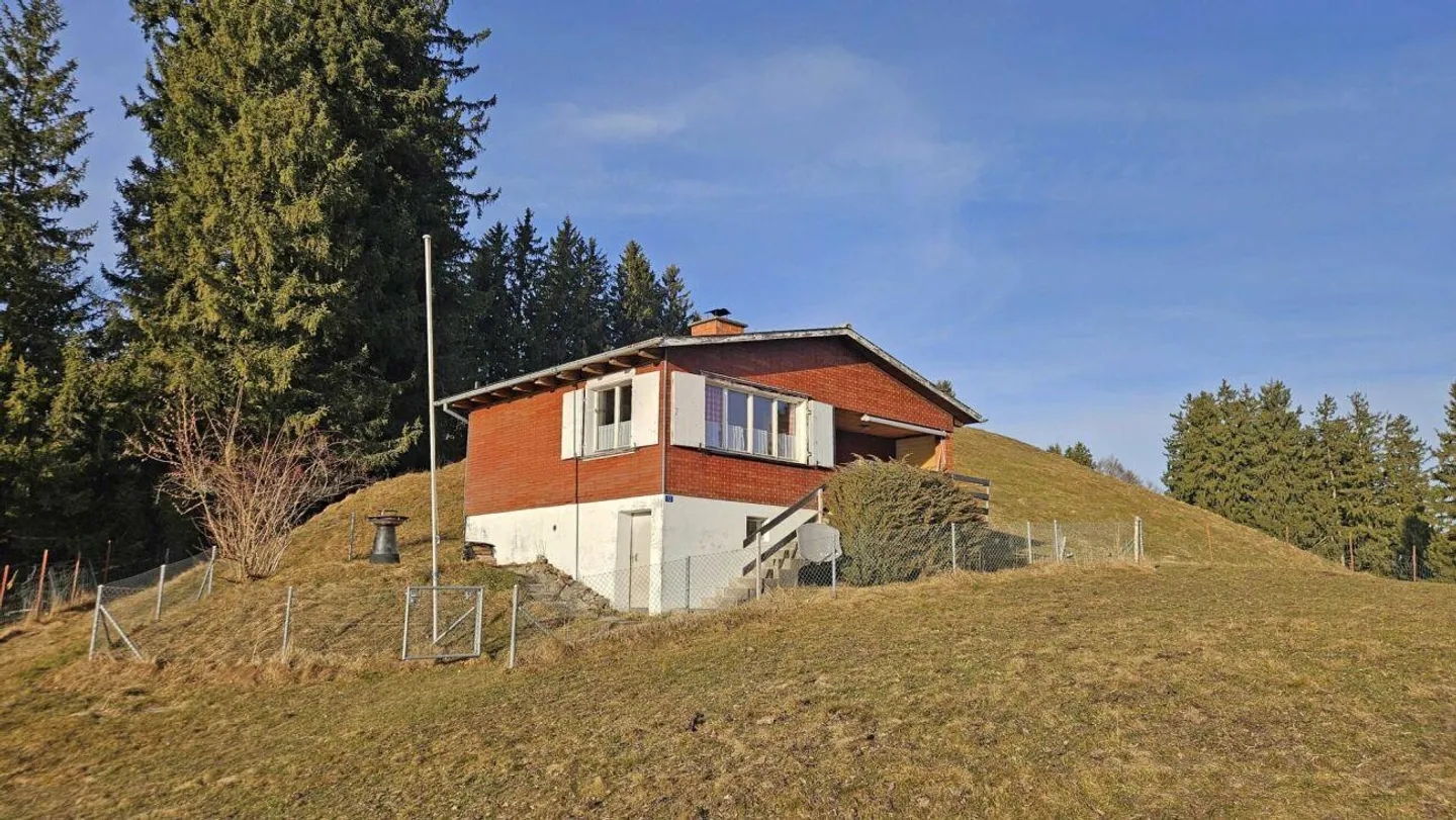 Buy a holiday home - with a breathtaking panorama! - Photo 1 of 13