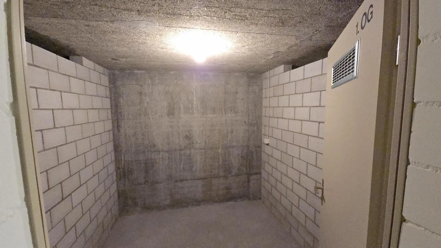 Appartement 3.5 pièces ensoleillé et central avec vue sur le lac - Photo 11 sur 15