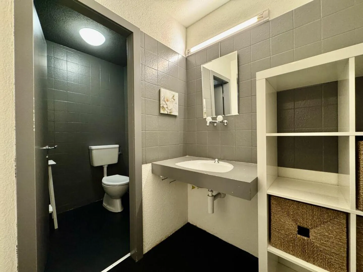 Furnished Commercial Property - All-inclusive Rent including Additional Costs & ... - Photo 3 of 7