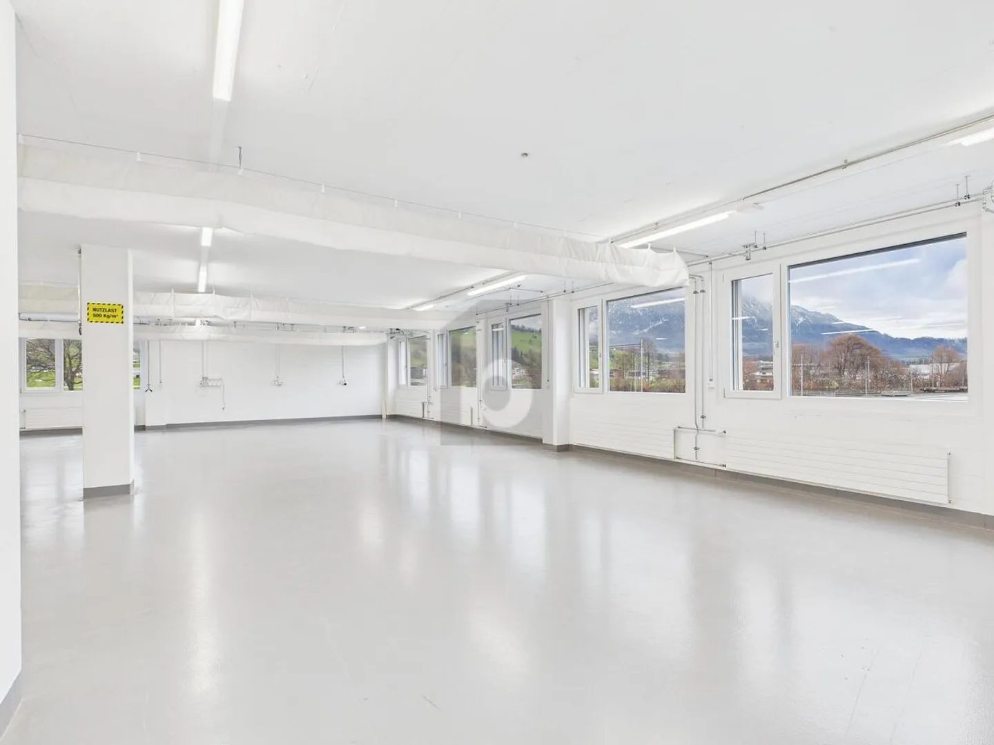 RÉPARTITION IDÉALE EN CONSTRUCTION SOLIDE - Photo 3 sur 6