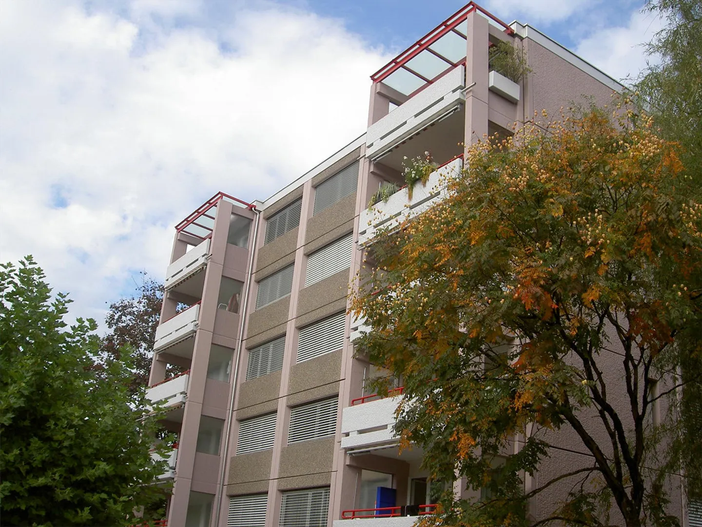 Cozy 2.5-room apartment for rent in Cham - Photo 1 of 7