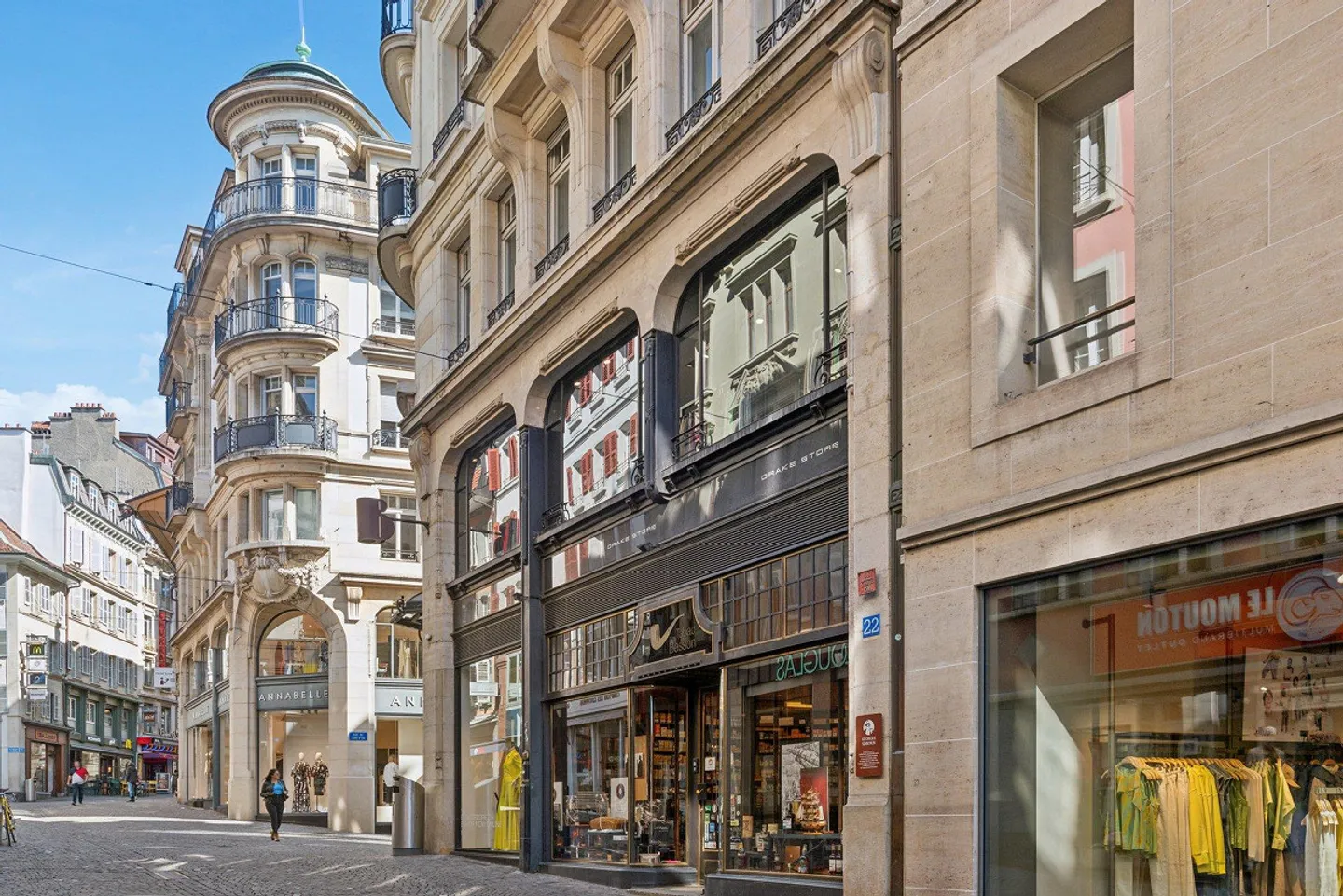 Arcade for rent in the hyper-center of Lausanne, Rue de Bourg - Photo 3 of 9