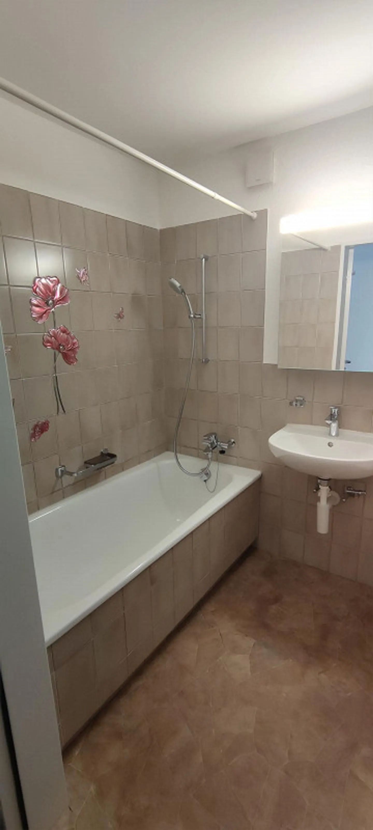 Grosszügige 1.5 Zimmerwohnung - Foto 8 von 9