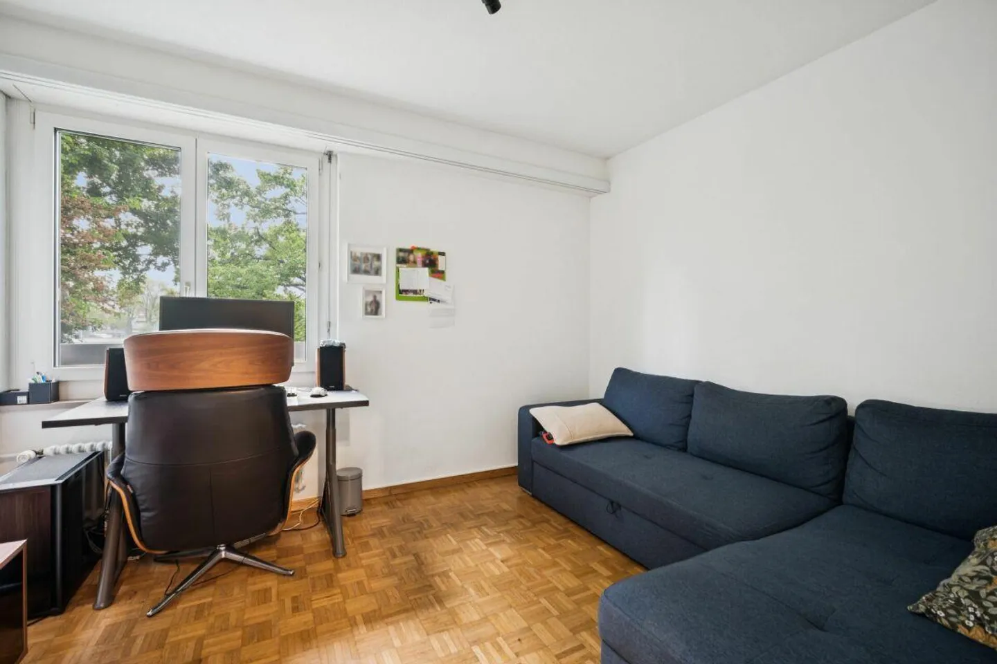 Appartement moderne et confortable de 4½ pièces avec grand balcon sud et place de parking - Photo 7 sur 10