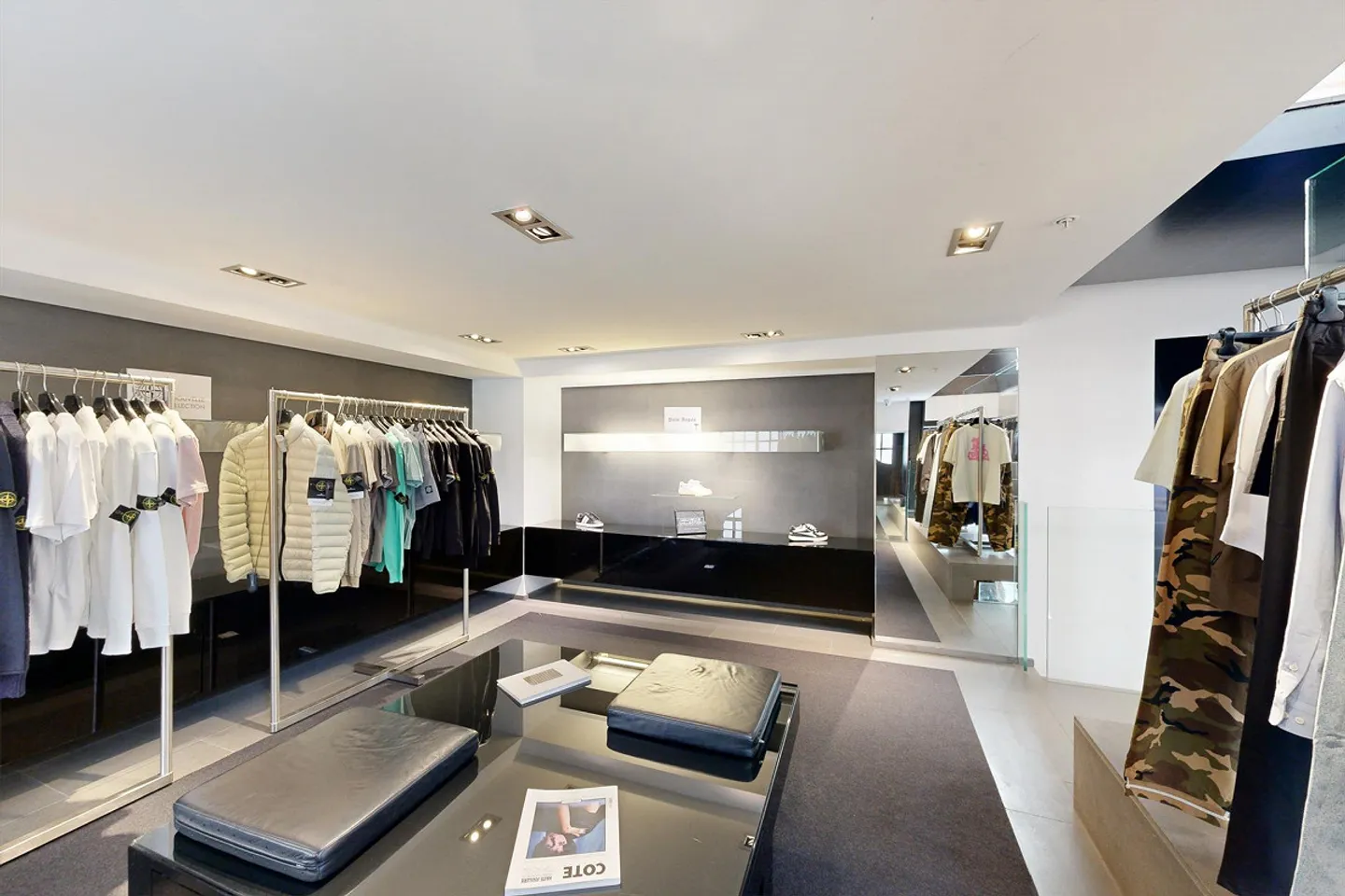 Arcade for rent in the hyper-center of Lausanne, Rue de Bourg - Photo 8 of 9