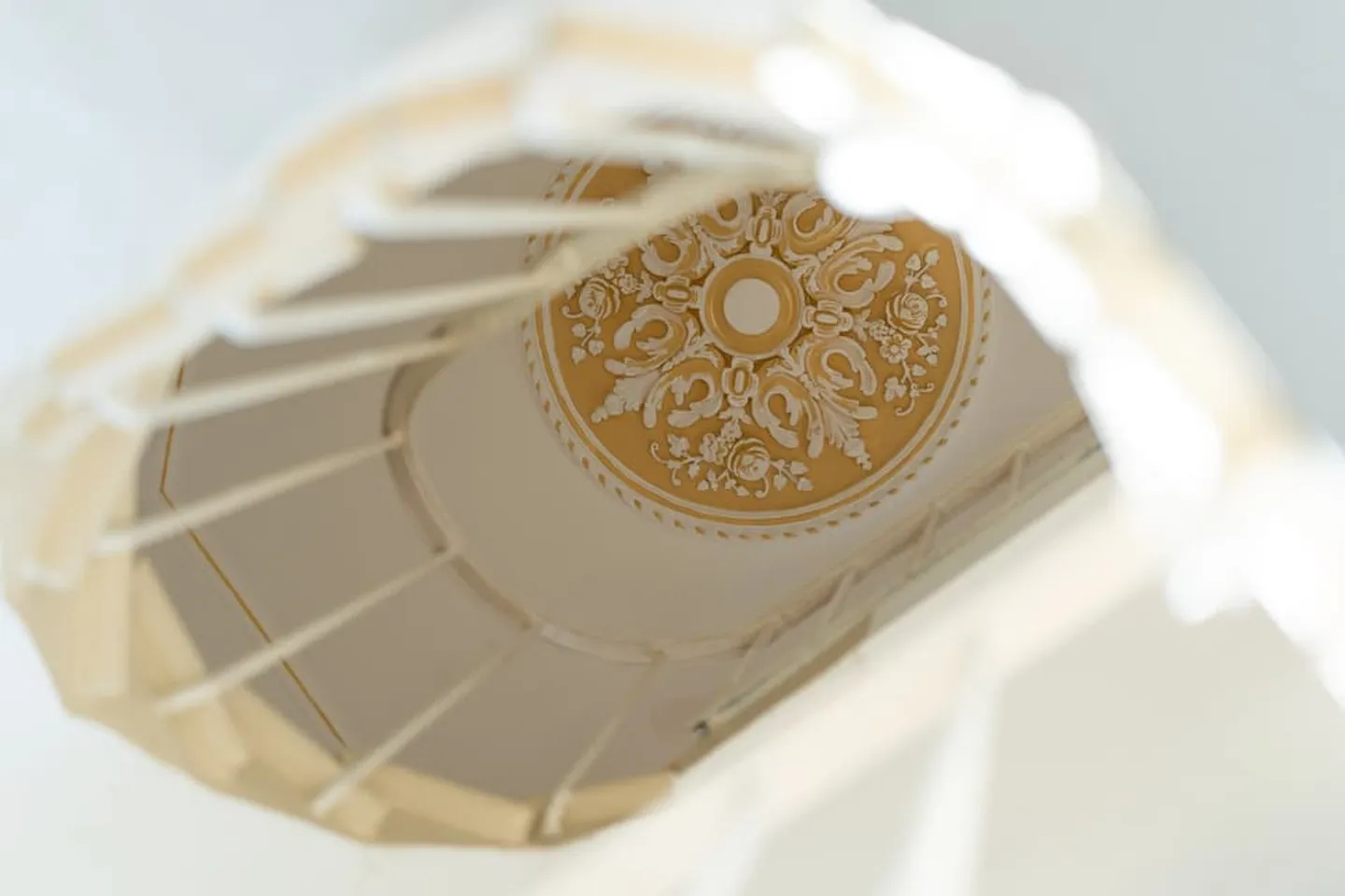 Beautiful two-family house in the city center - Photo 9 of 13