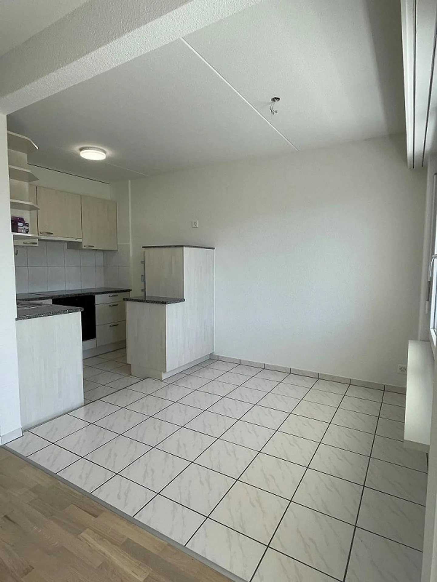 Zentrale Wohnung in Lyss - Foto 3 von 9