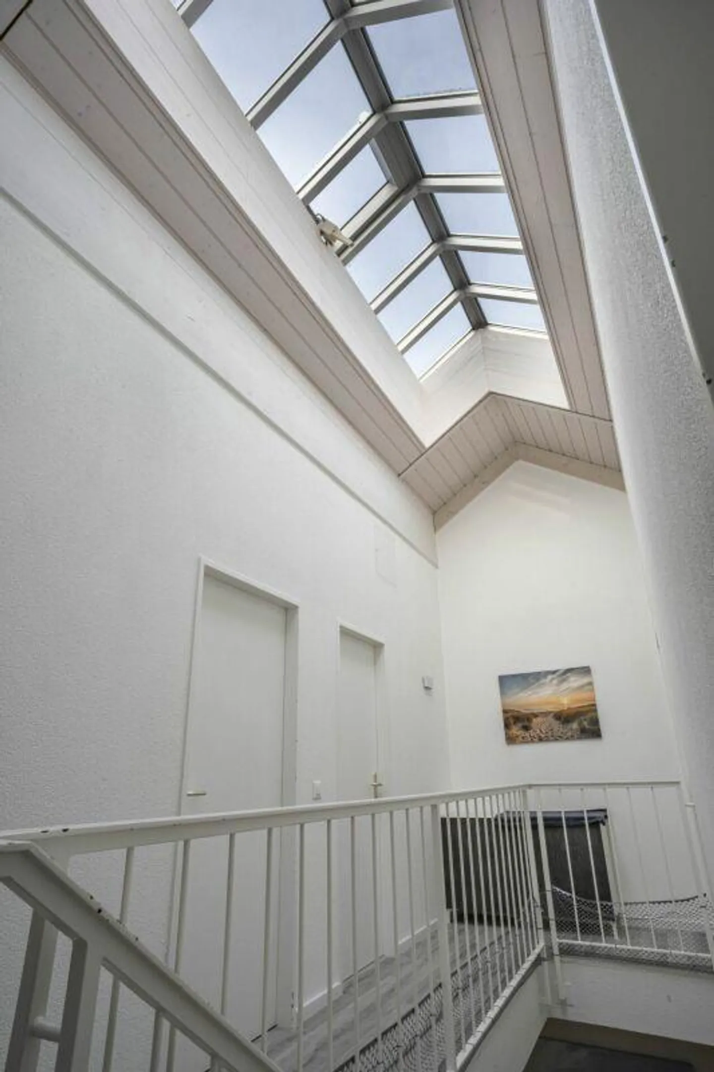 Triplex + renovated family basement - Photo 12 of 13