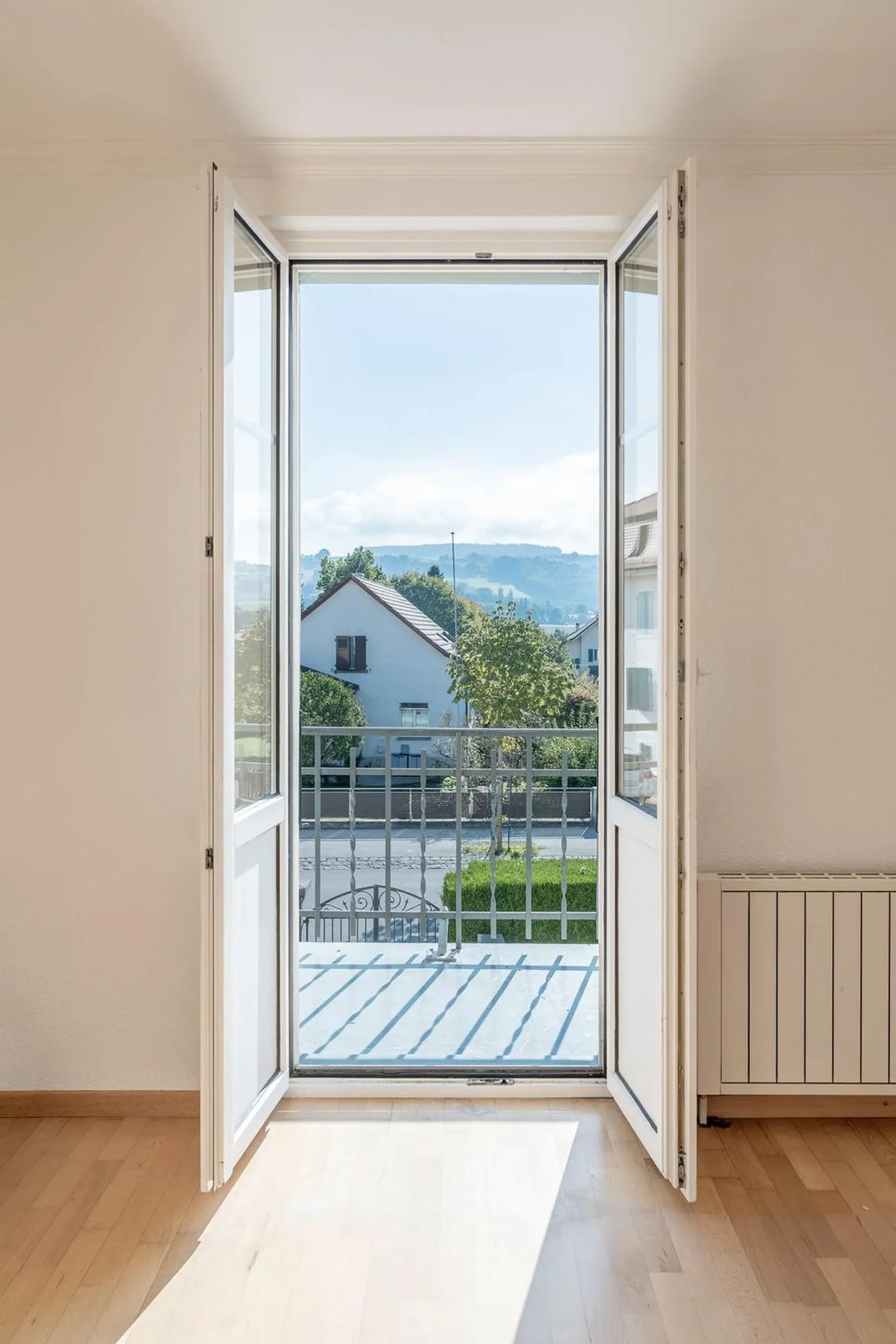 Beautiful two-family house in the city center - Photo 11 of 13