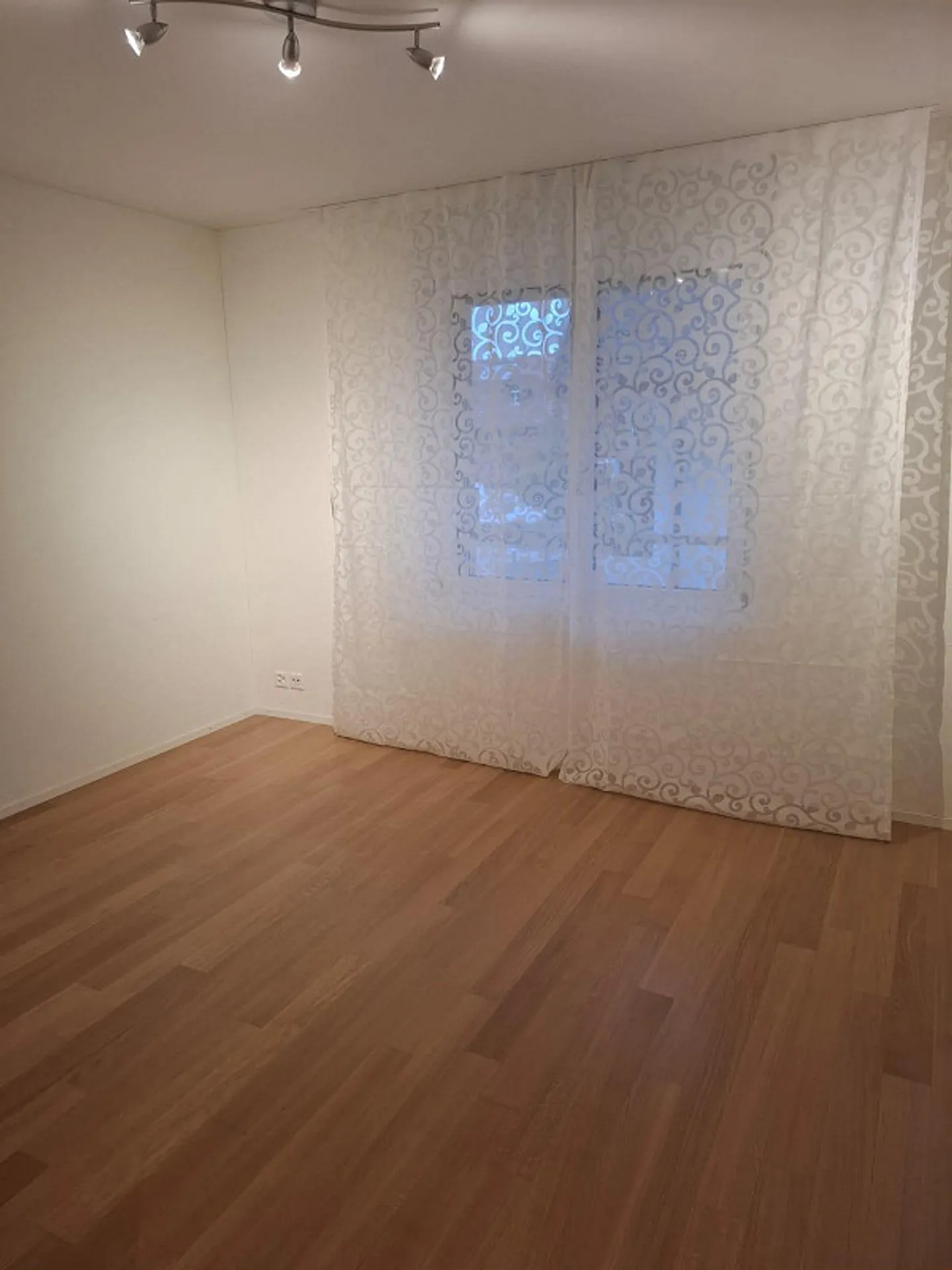 WG-Zimmer in ruhiger Wohlfüloase - Foto 1 von 7