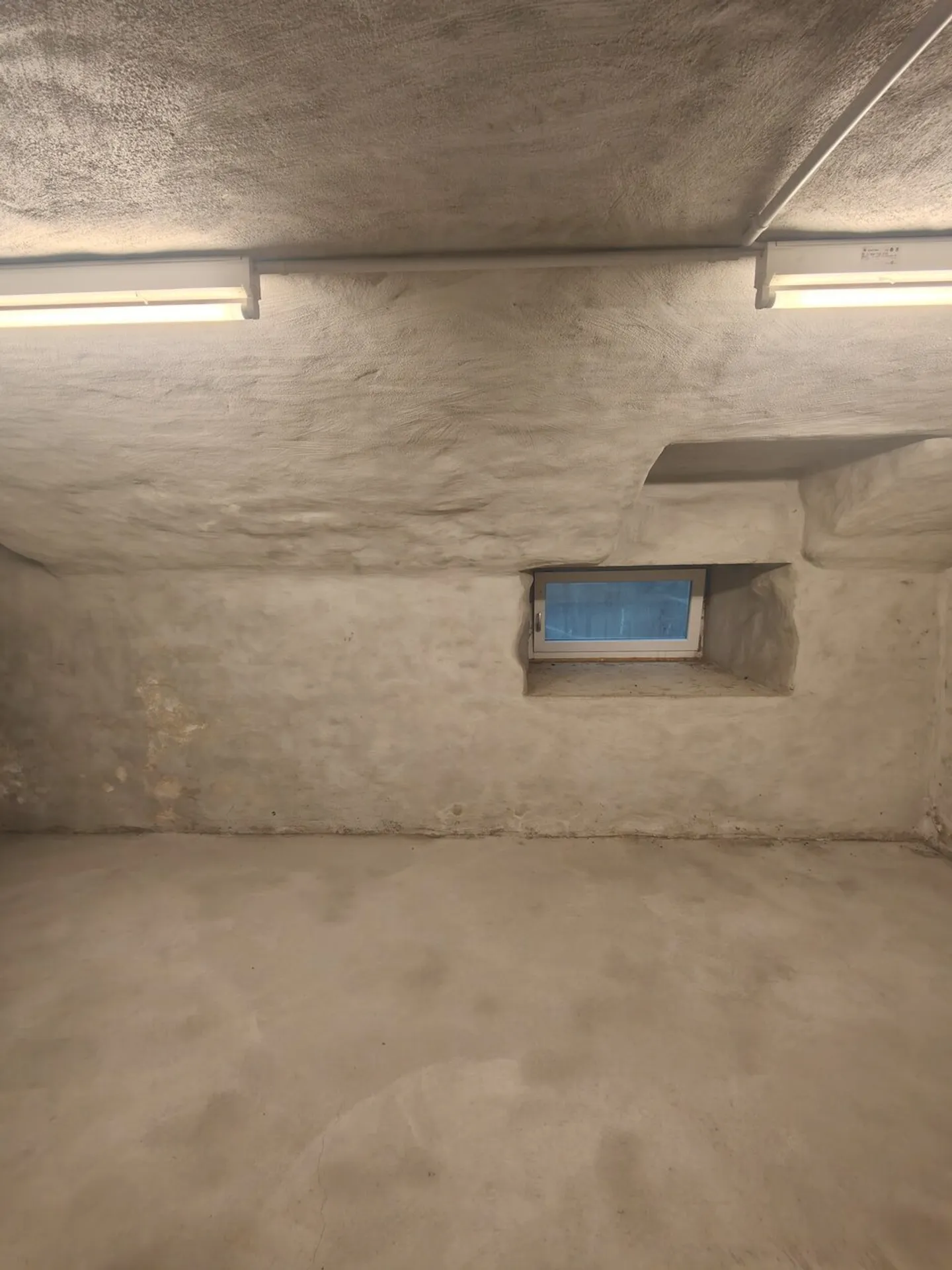 Espace de stockage sécurisé à Neuendorf - Photo 8 sur 13