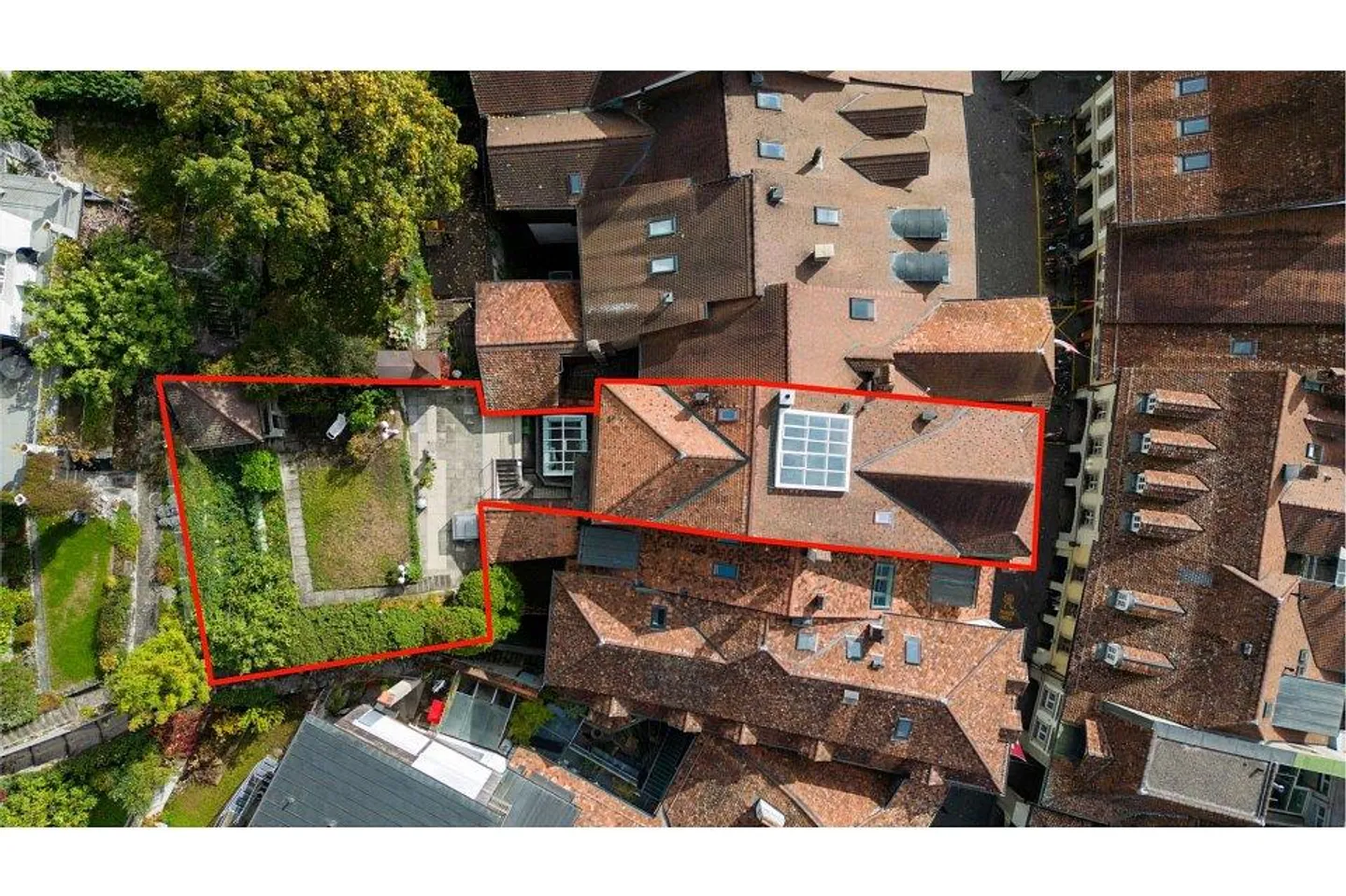 Bâtiment résidentiel et commercial historique dans la vieille ville de Thun - Photo 6 sur 6