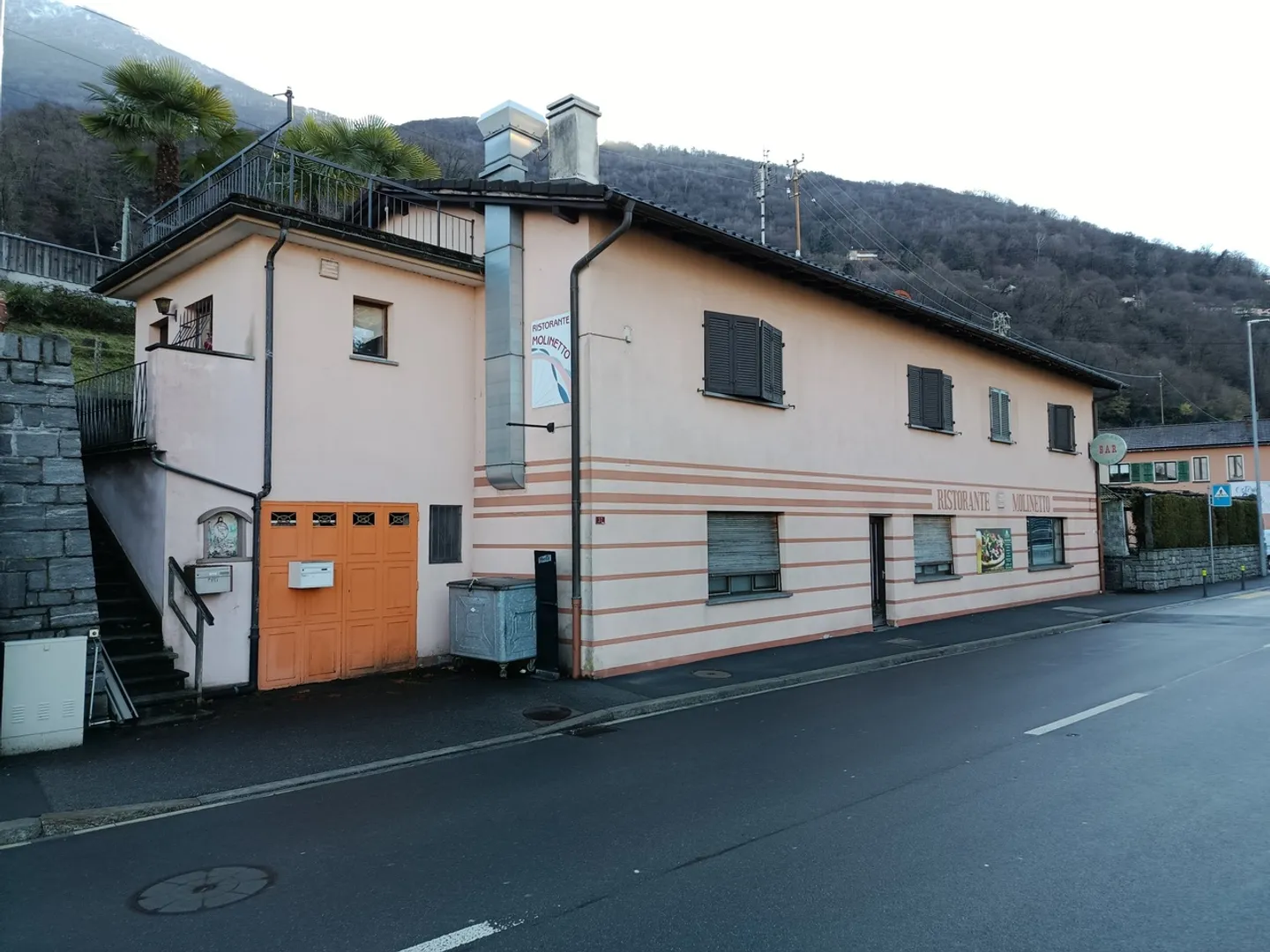 Proprietà mista con ristorante - Foto 17 di 41