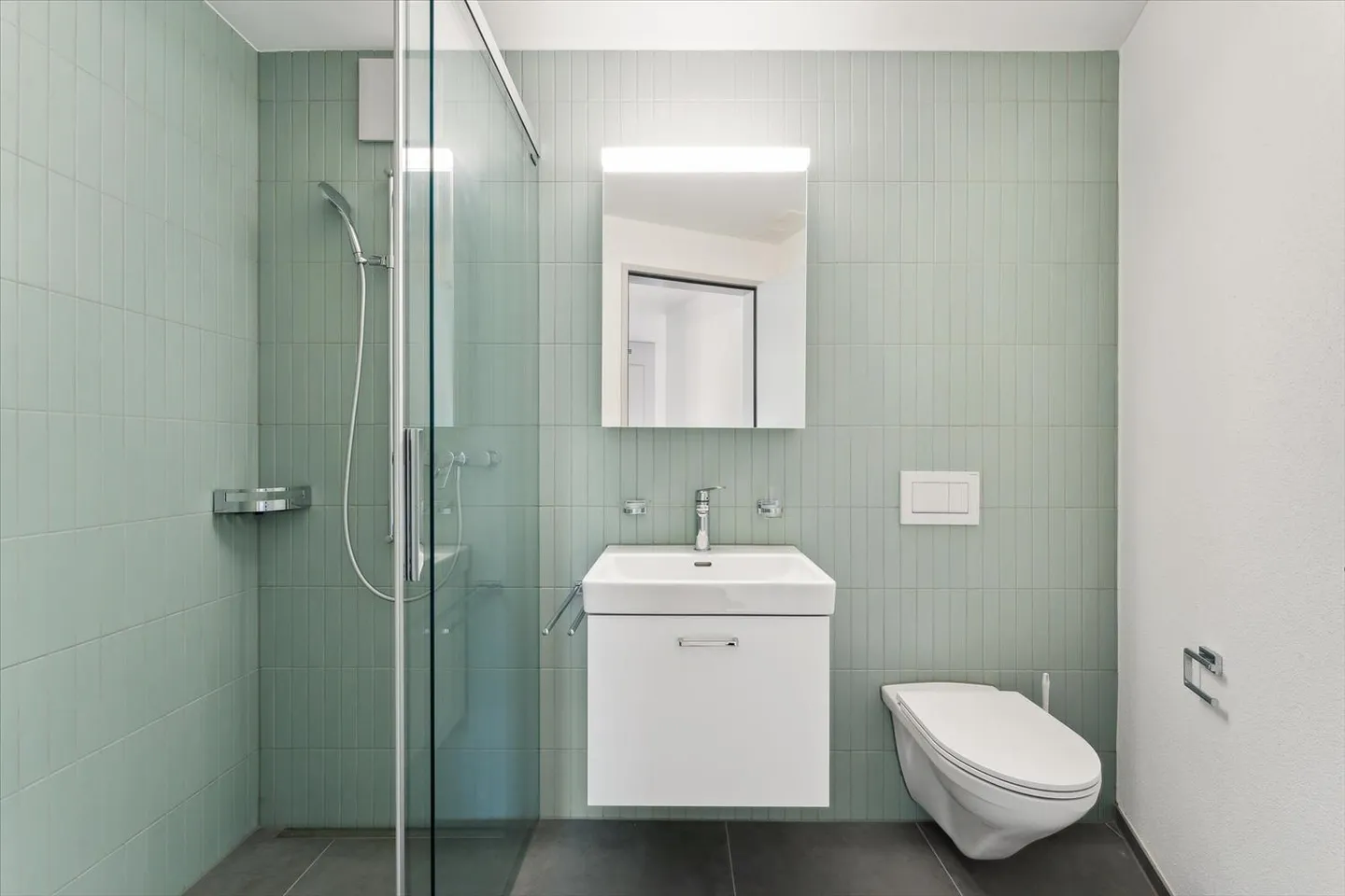 1st month rent free - Modern living, loggia and seating area - Photo 4 of 8