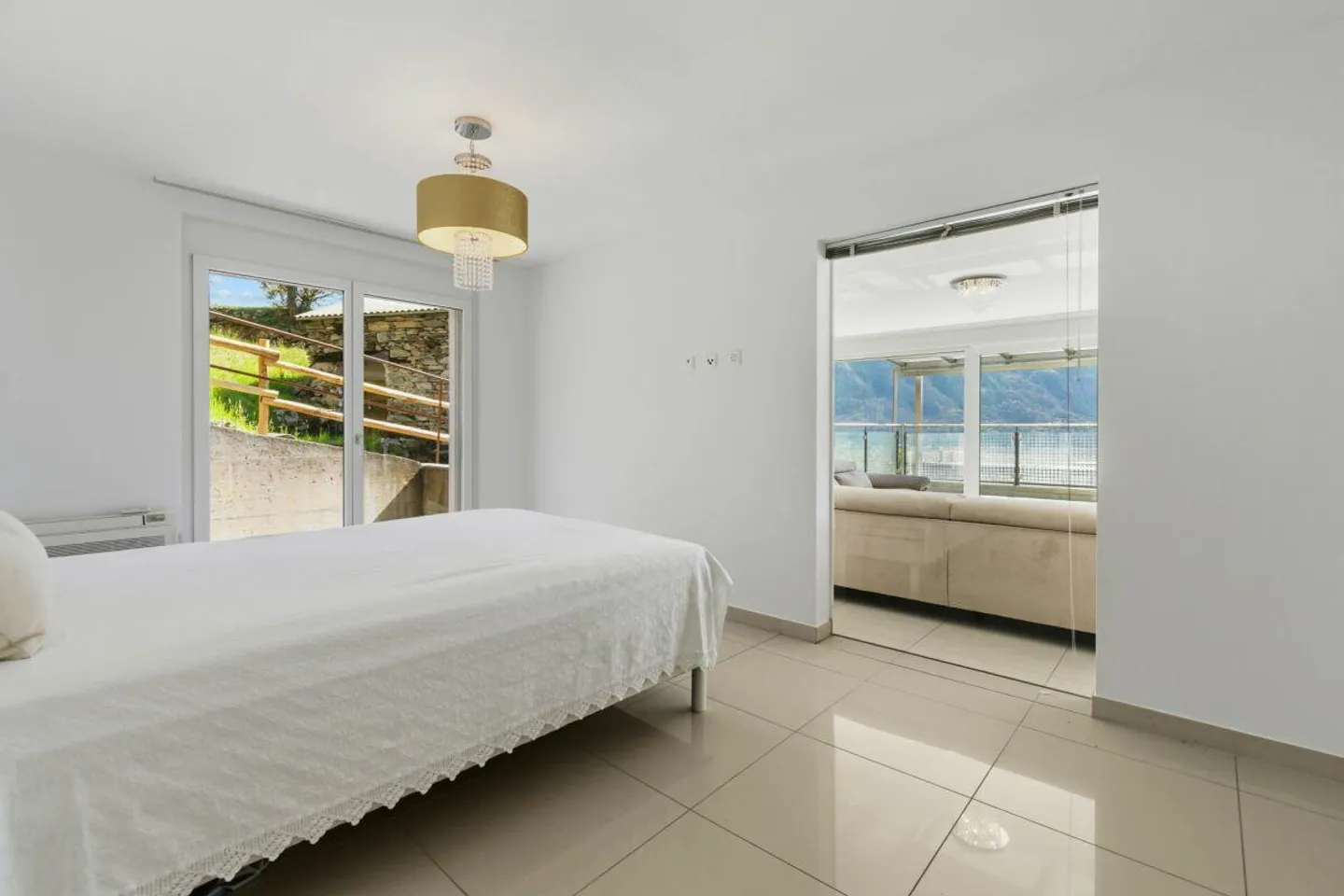 Appartement 5,5 pièces avec piscine et vue imprenable - Photo 11 sur 19