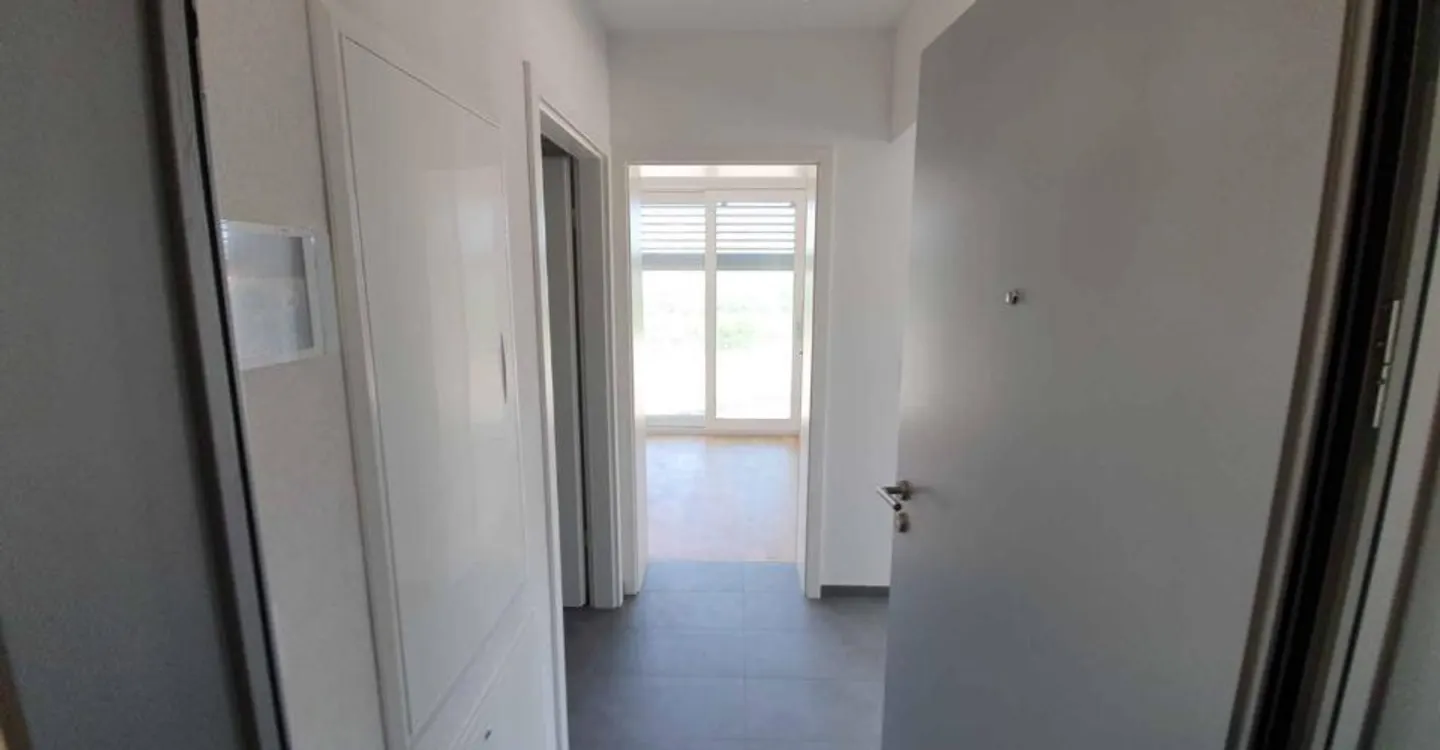 2-room apartment - Photo 2 of 10