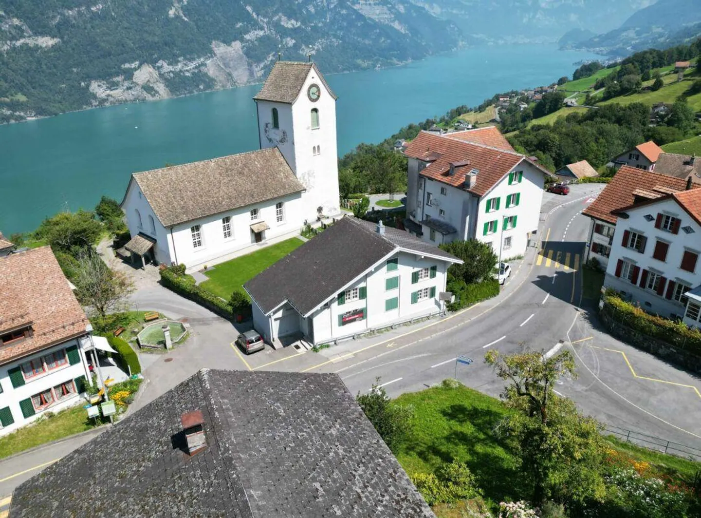 Detached single-family house with stunning views of Lake Walensee in Obstalden GL - Photo 2 of 24