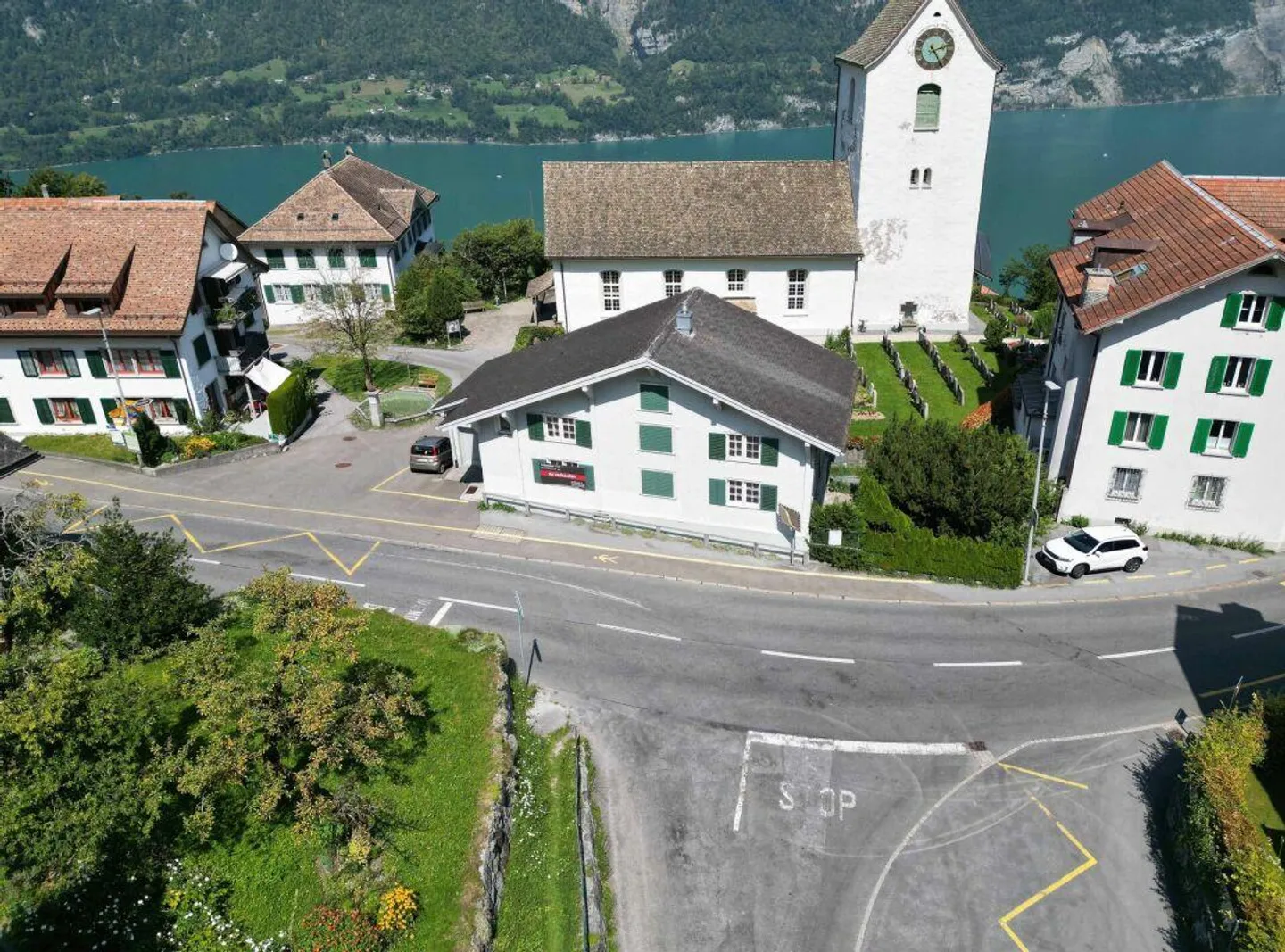 Detached single-family house with stunning views of Lake Walensee in Obstalden GL - Photo 4 of 24