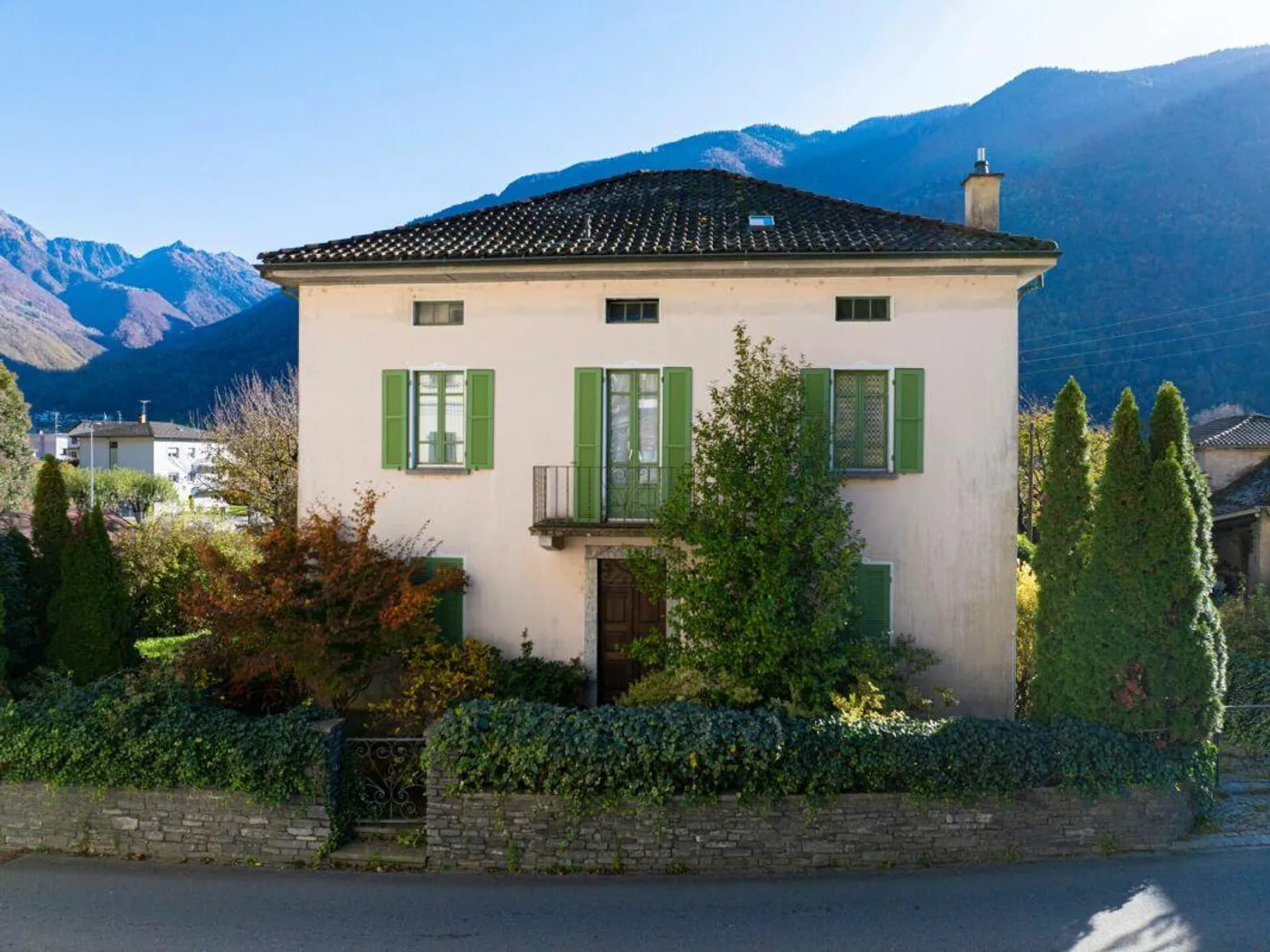 SAN VITTORE - 2 Baugrundstücke und eine zu renovierende Villa - Foto 5 von 5