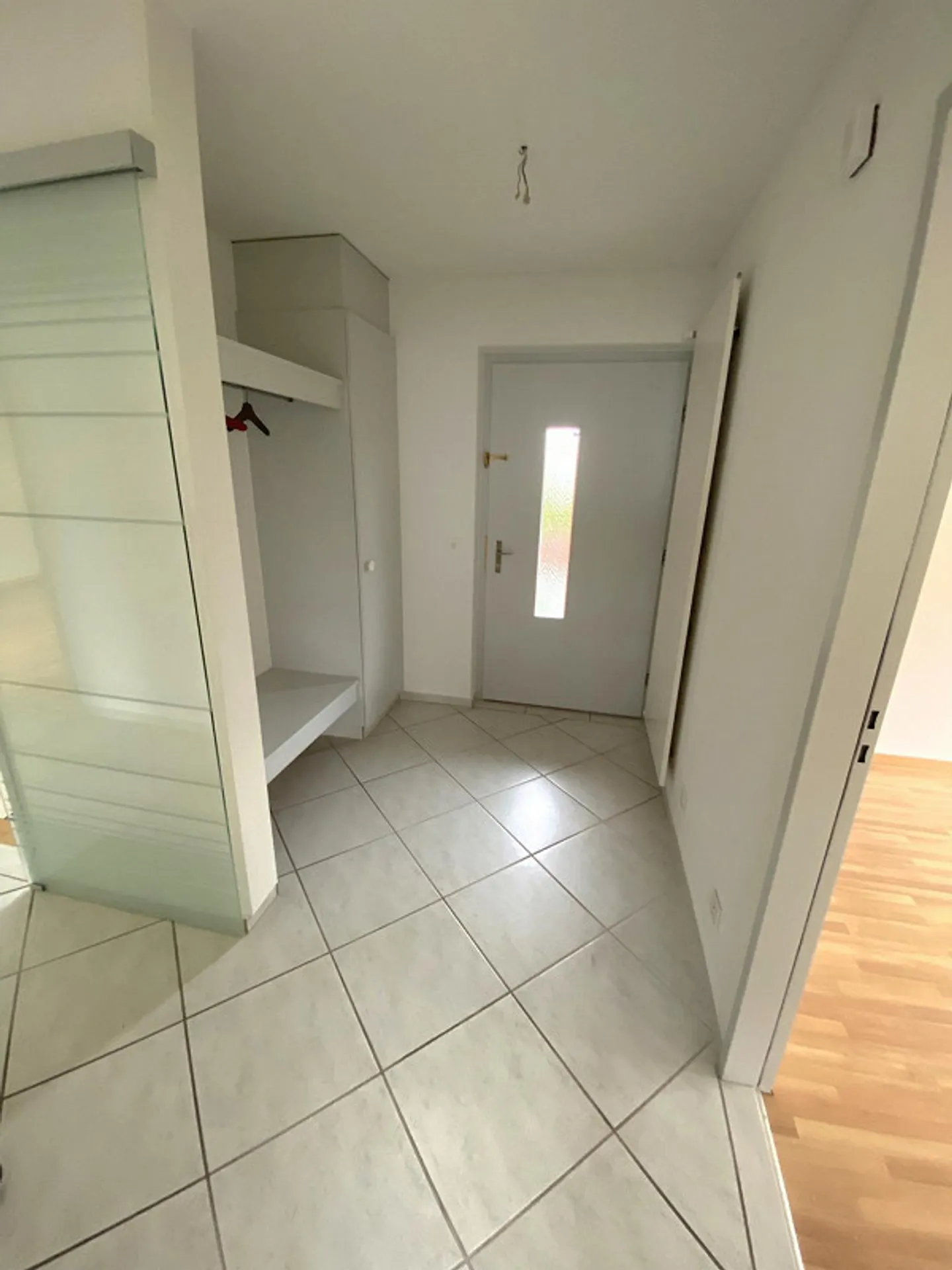 Casa unifamiliare in una zona residenziale tranquilla - Foto 5 di 13