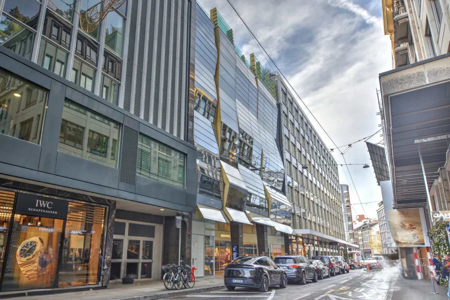 Bureaux à louer 300 m2, Rue du Rhône  - Photo 1 sur 5