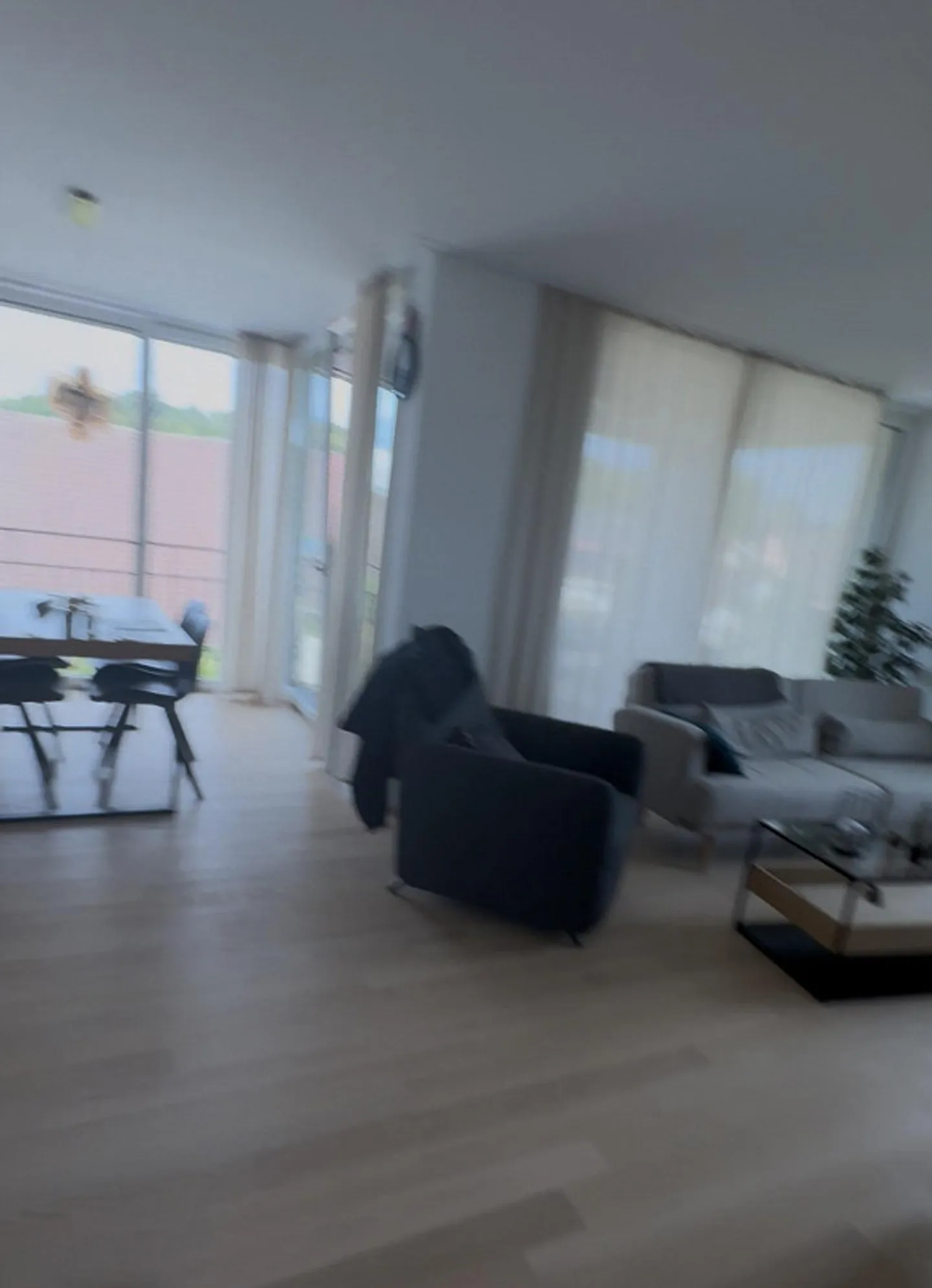 Furnished 3.5-room apartment with balcony & garage - Photo 1 of 6