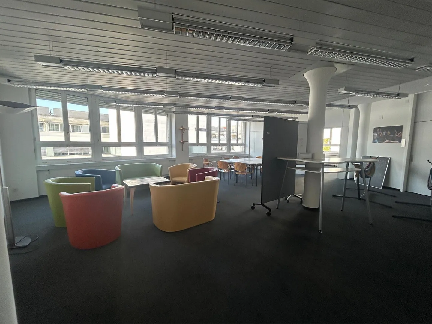 Bright Office Spaces in the Center - Photo 3 of 3