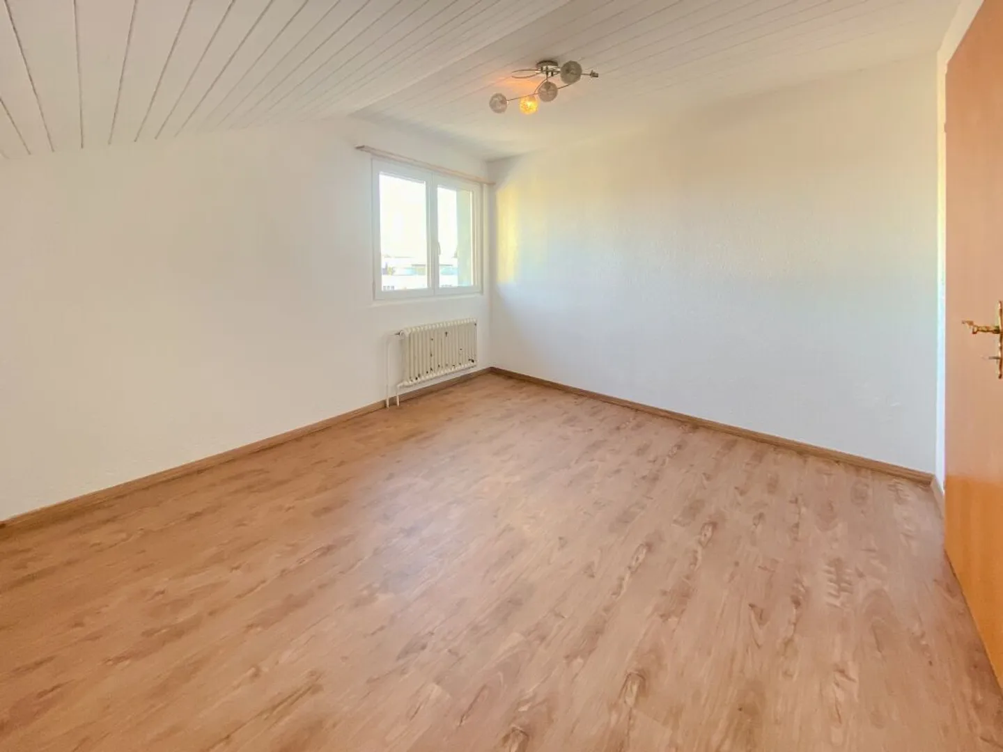 Casa unifamiliare vicino al centro - Foto 7 di 13