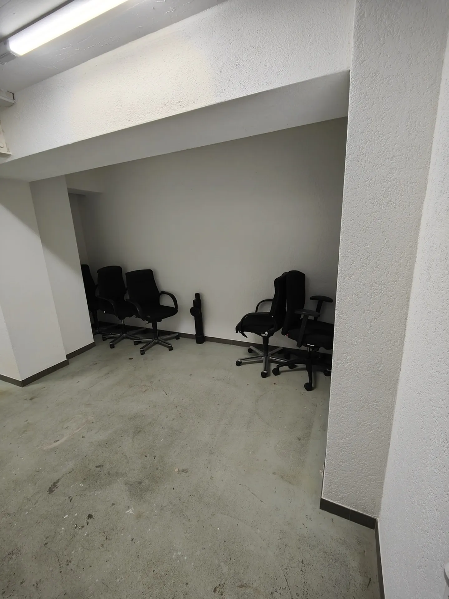 41m2 Storage Room Inner Margarethenstrasse Near Basel SBB - Photo 2 of 10