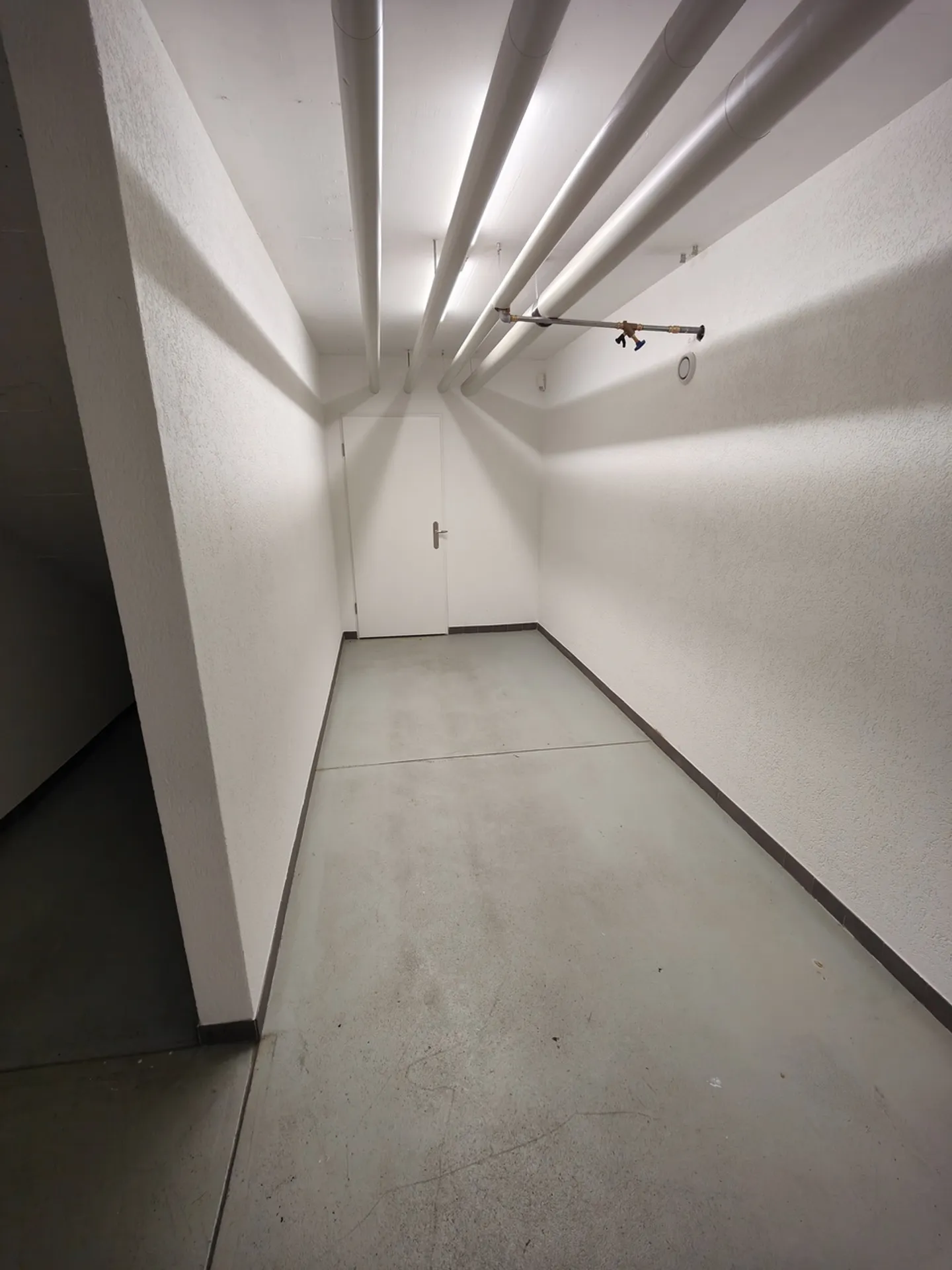 41m2 Storage Room Inner Margarethenstrasse Near Basel SBB - Photo 8 of 10