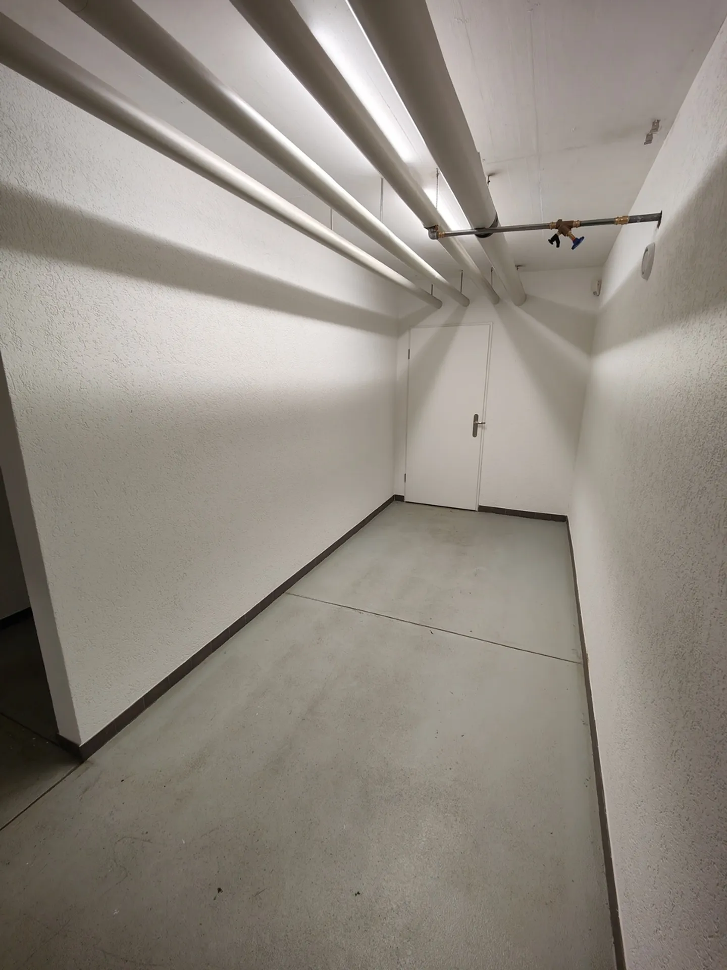 41m2 Storage Room Inner Margarethenstrasse Near Basel SBB - Photo 10 of 10