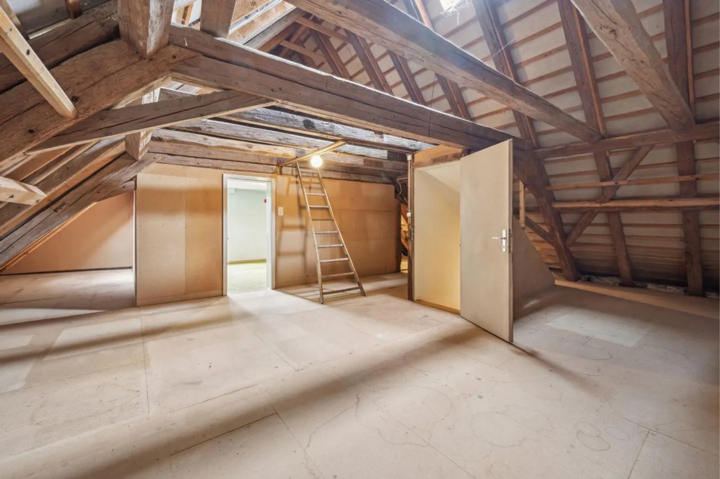 Living with History - Charming House Near the Lake - Photo 6 of 12