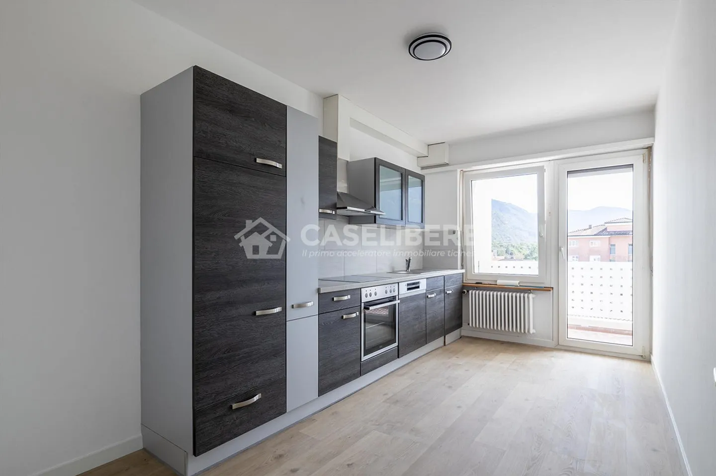 RENOVATED 3.5 ROOMS IN LODRINO - Photo 3 of 8