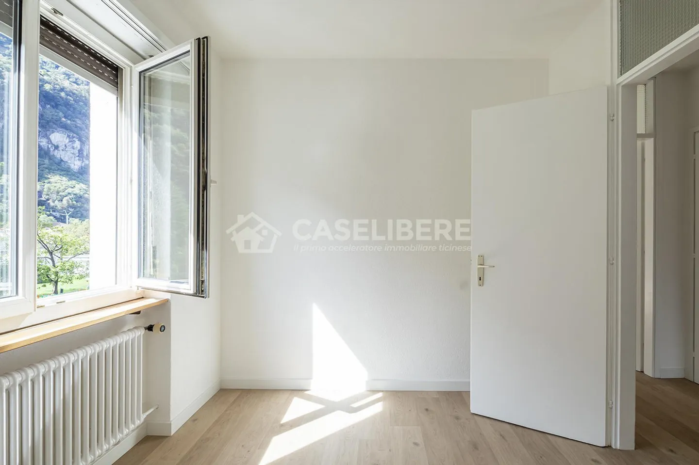 RENOVATED 3.5 ROOMS IN LODRINO - Photo 5 of 8