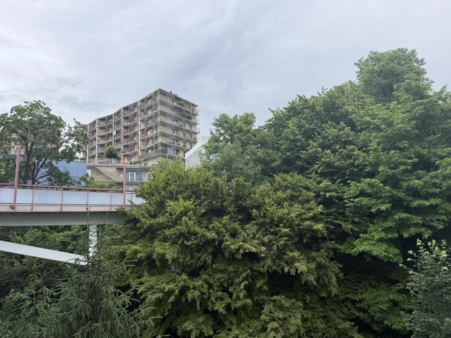 Near Chuv spacious studio with top modern and renovated kitchen!!! - Photo 1 of 6
